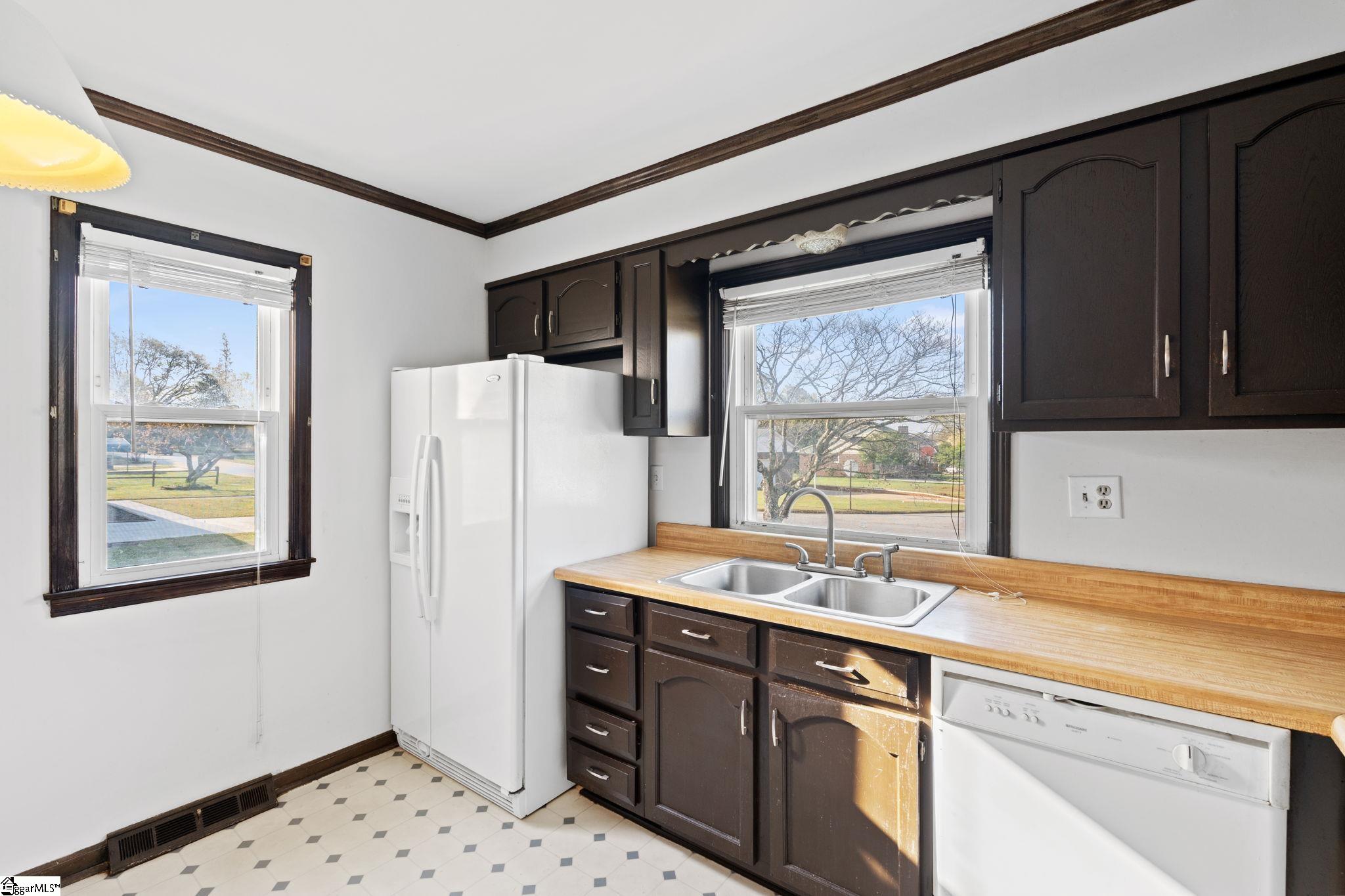 106 Whitestone Avenue