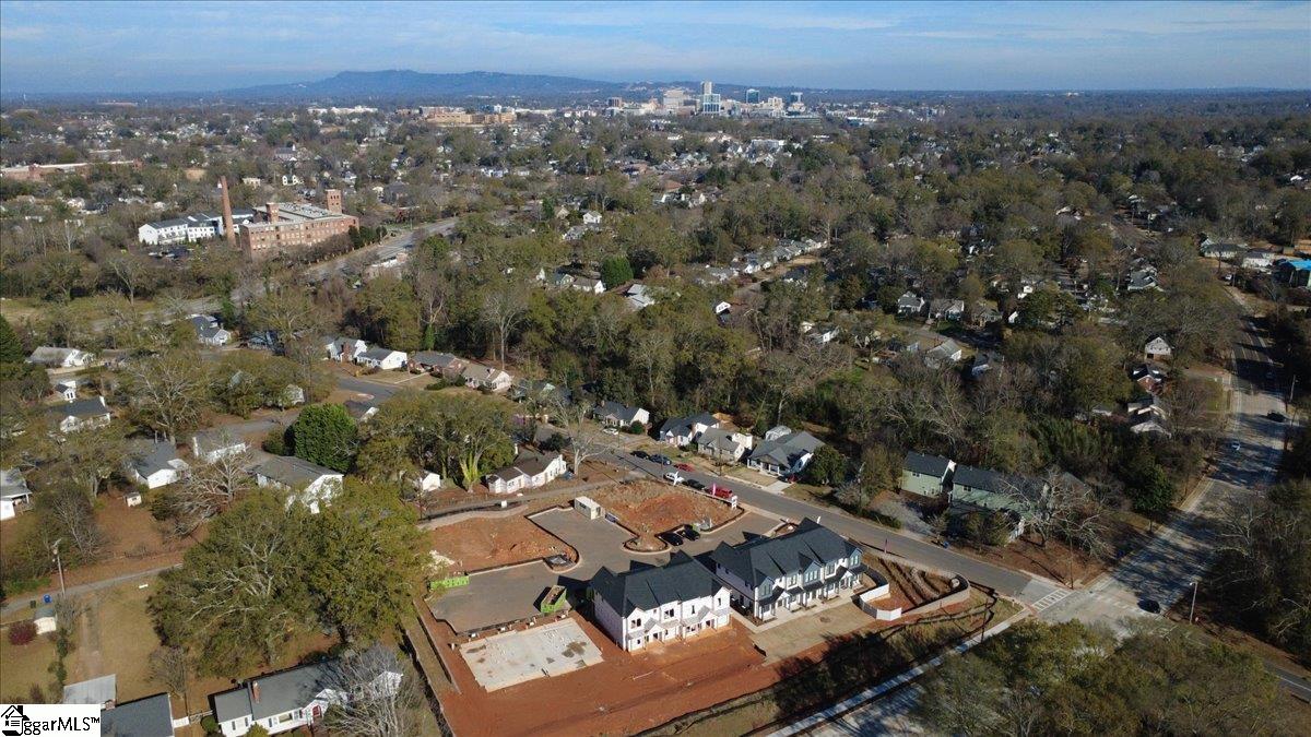 9 Hawthorne Lane Unit 105