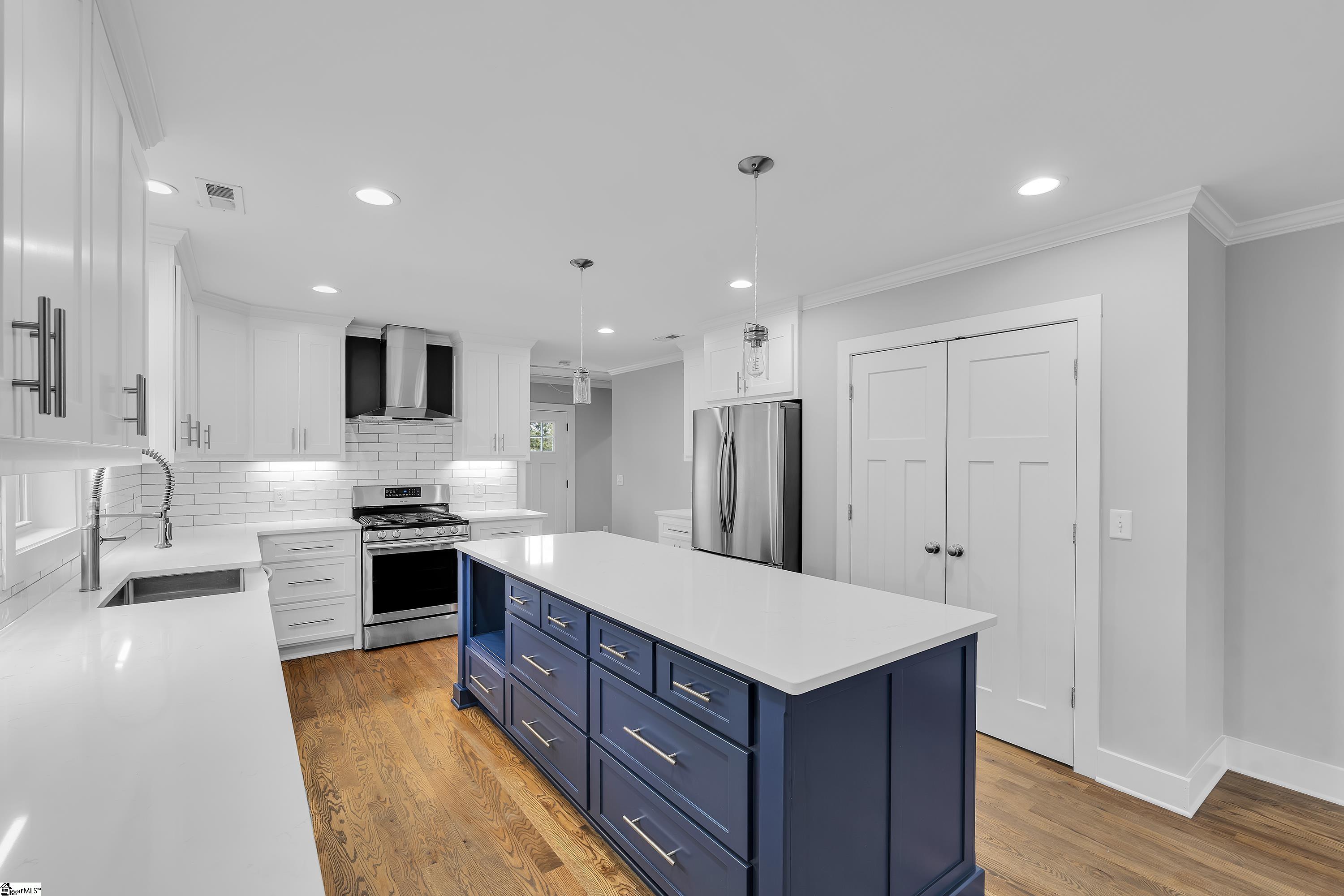 100 Donnybrook Avenue