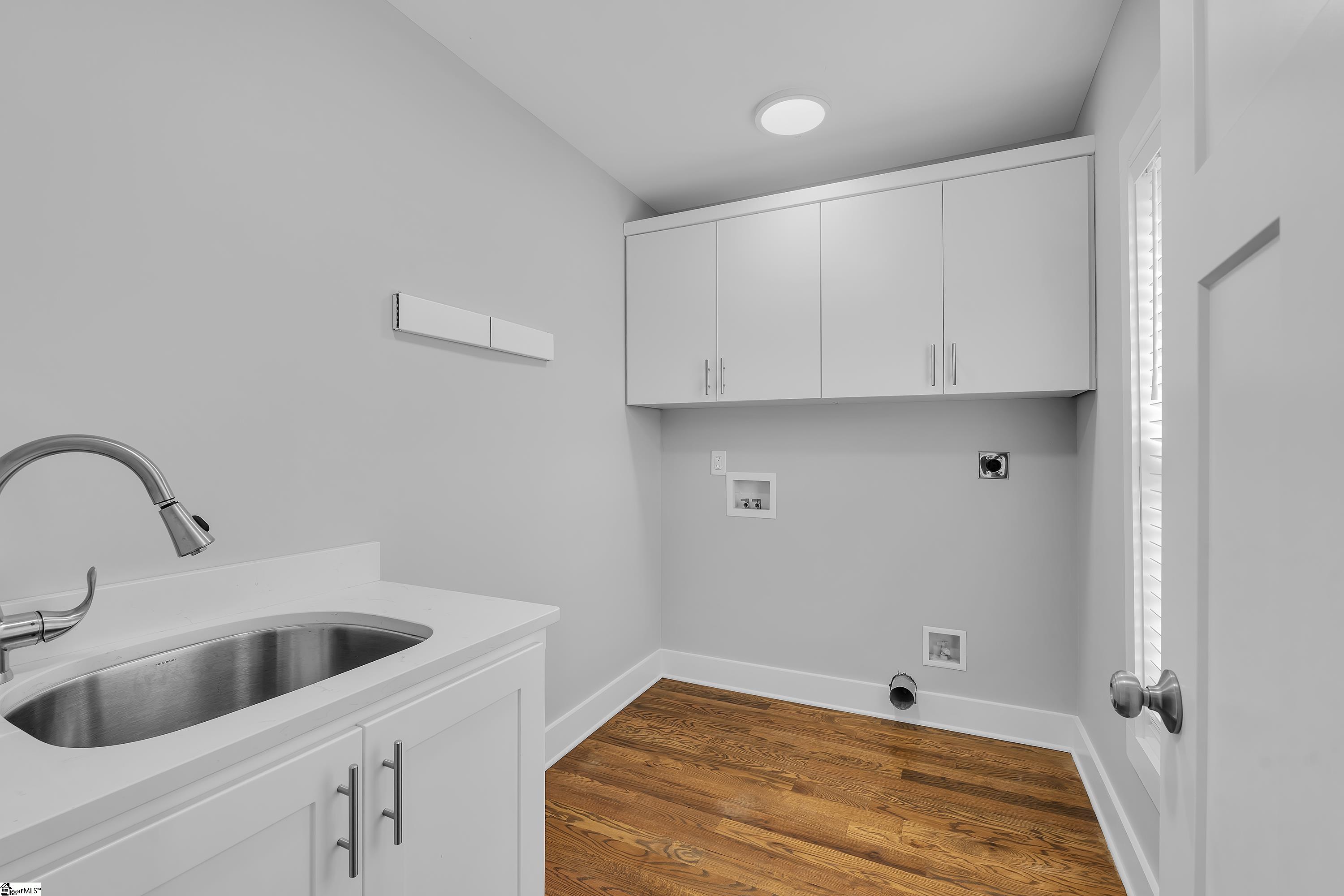 100 Donnybrook Avenue