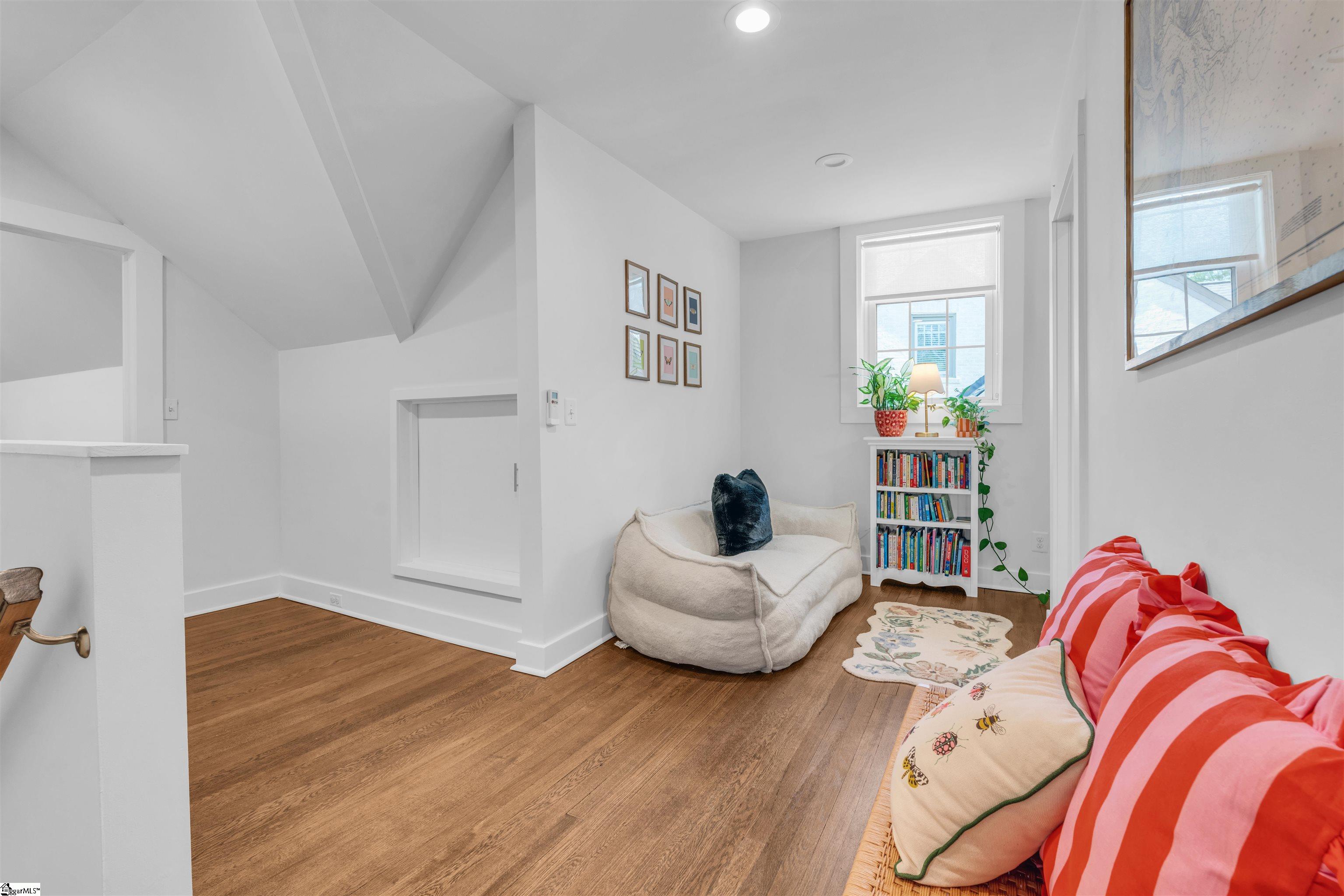 209 Cleveland Street