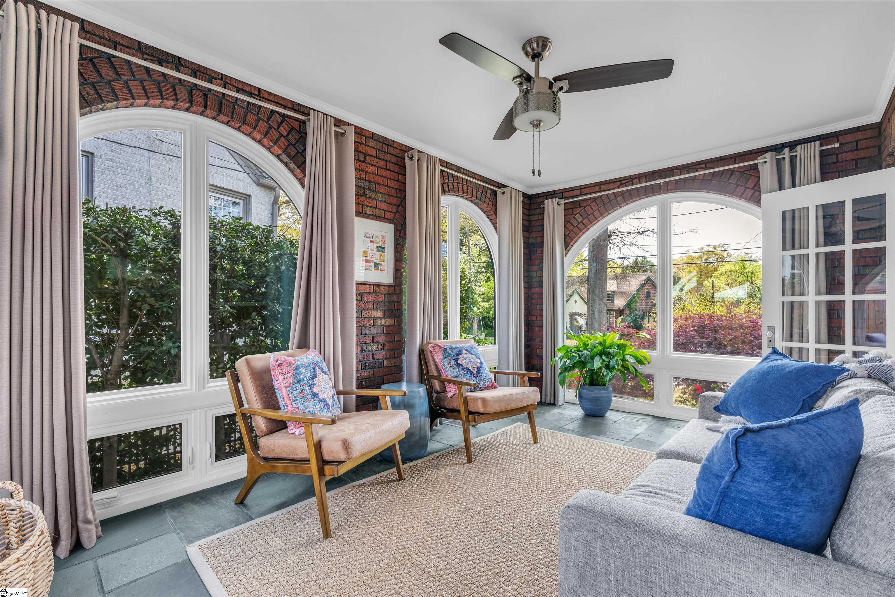 209 Cleveland Street