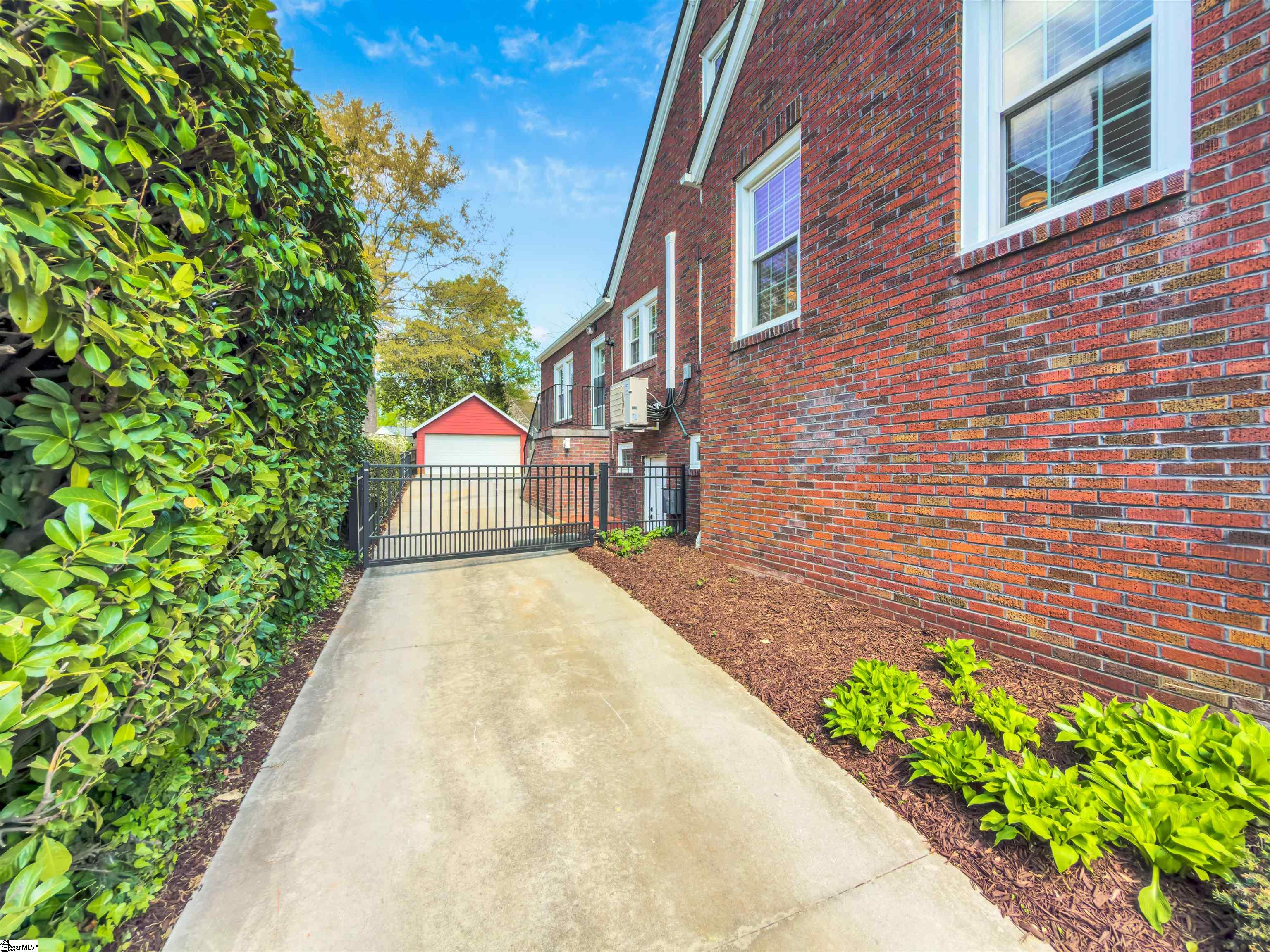 209 Cleveland Street