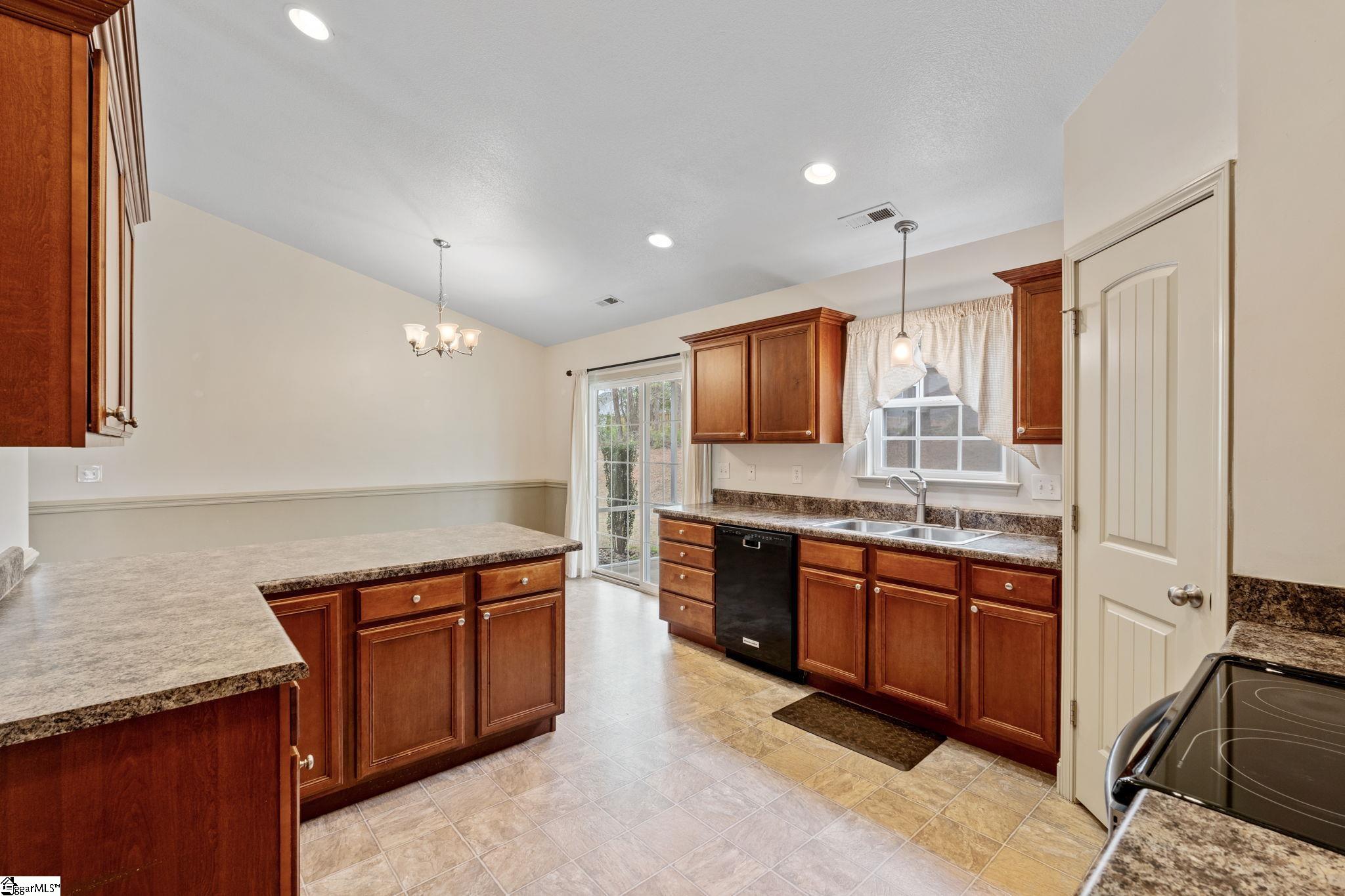 863 Vandenburg Drive