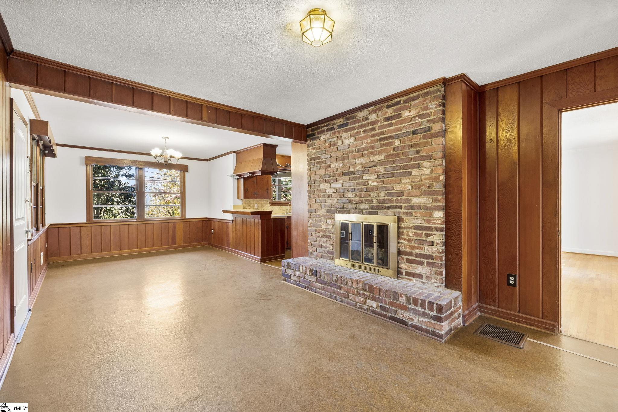 310 Cardinal Drive