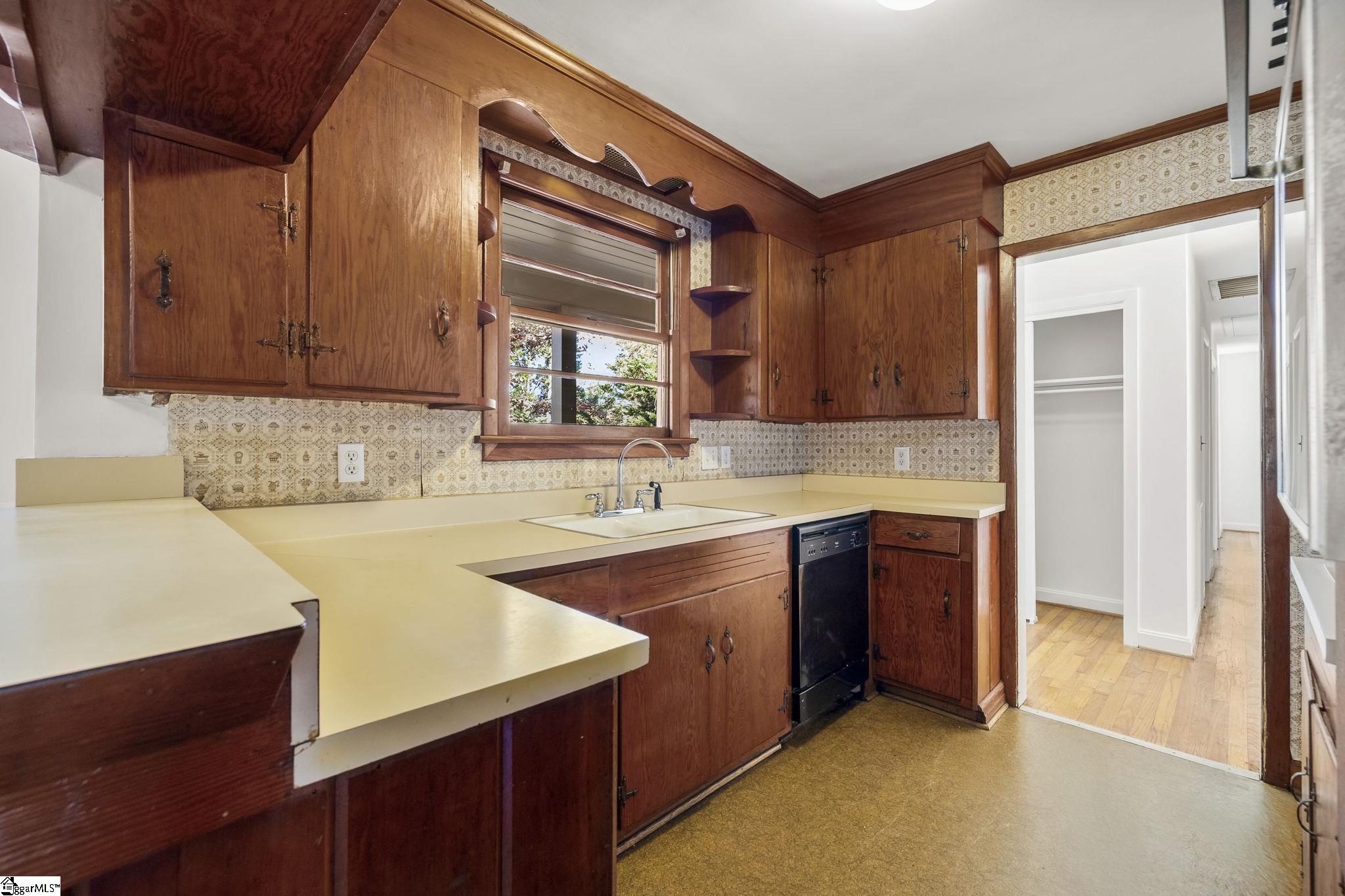 310 Cardinal Drive