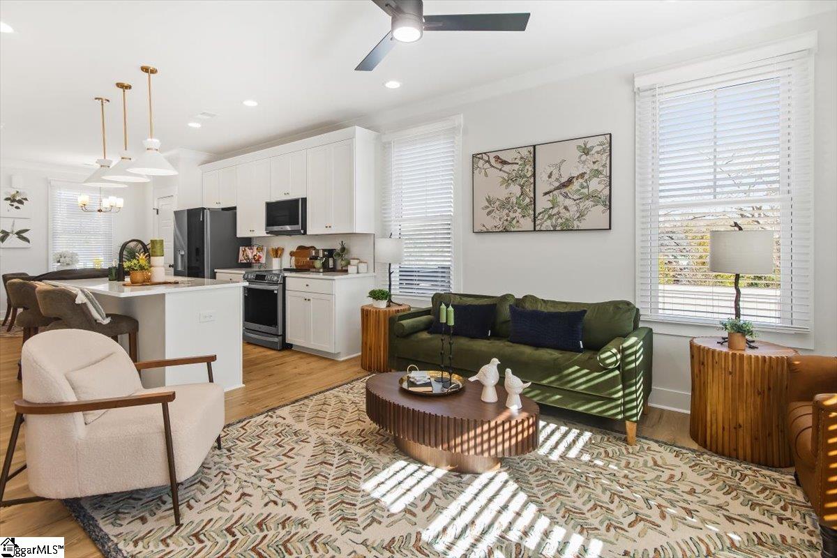 9 Hawthorne Lane Unit 104