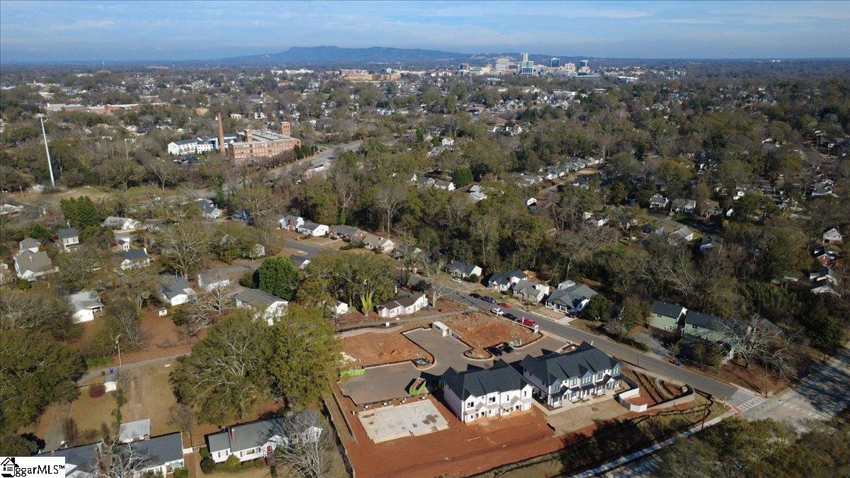 9 Hawthorne Lane Unit 104