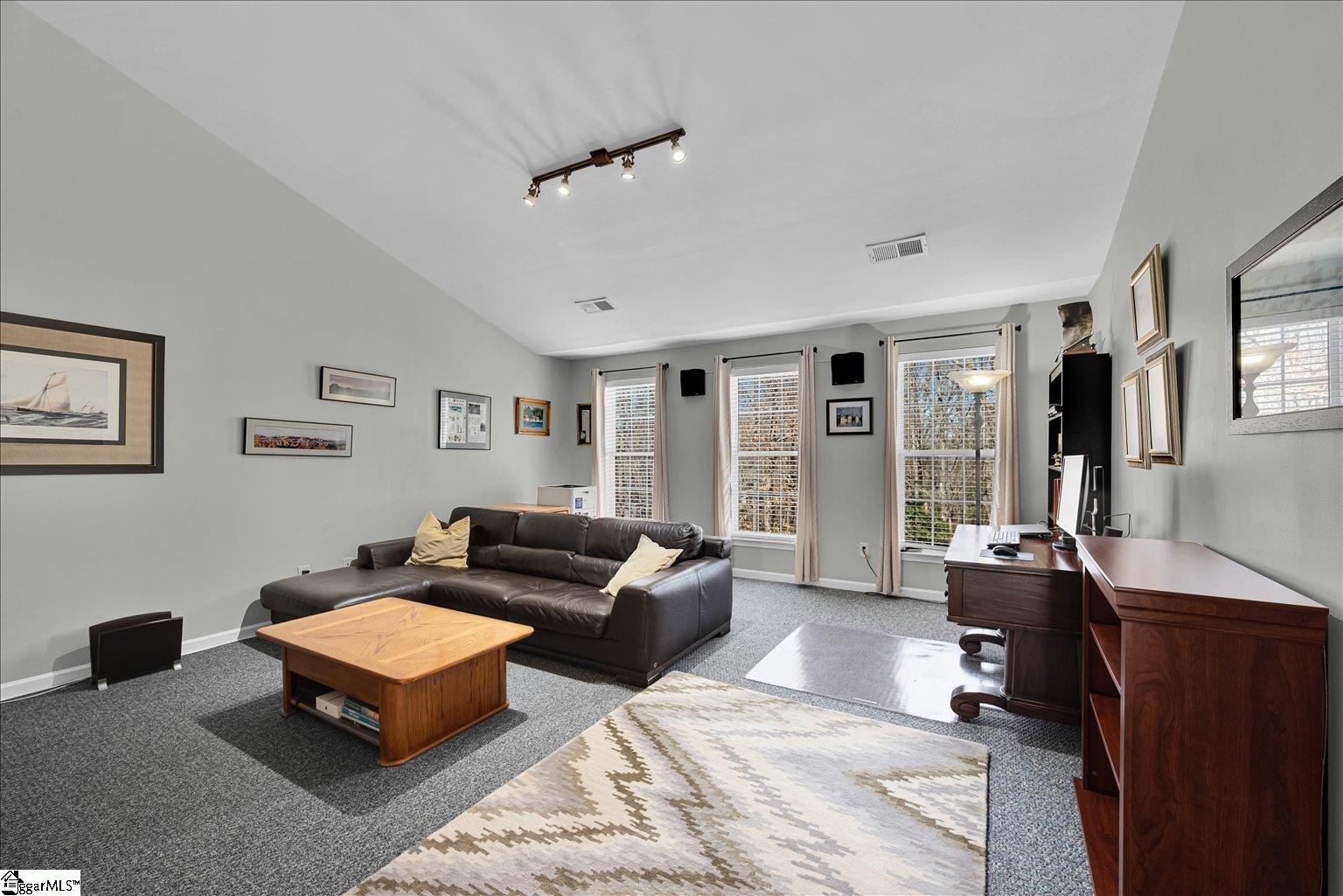 27 Waters Reach Lane