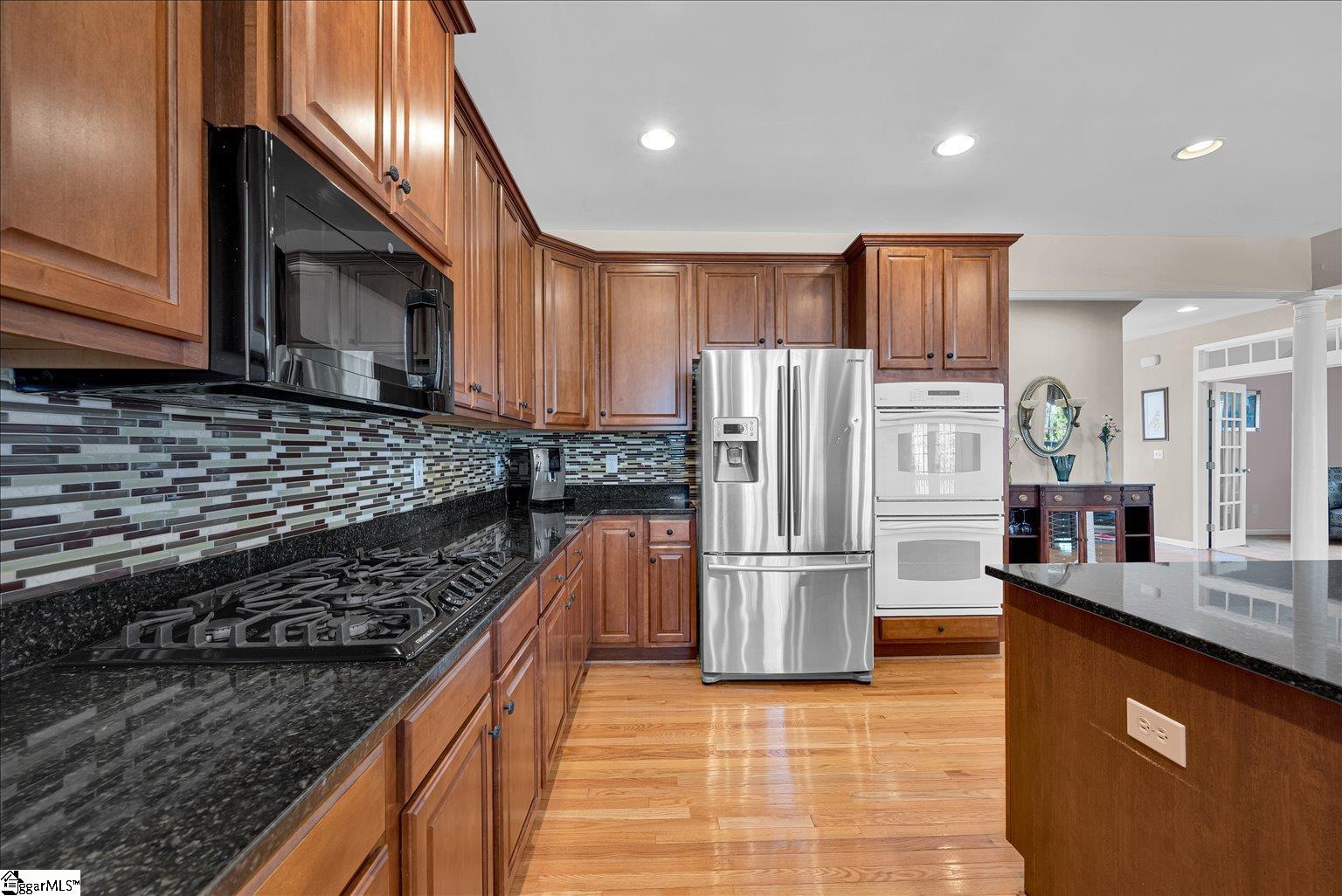 27 Waters Reach Lane