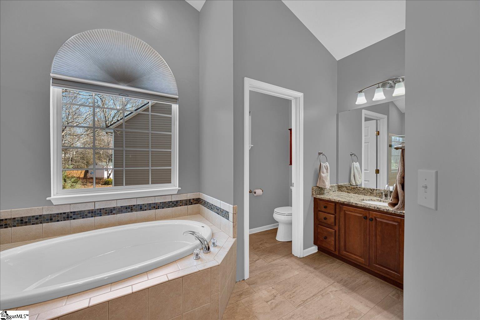 27 Waters Reach Lane