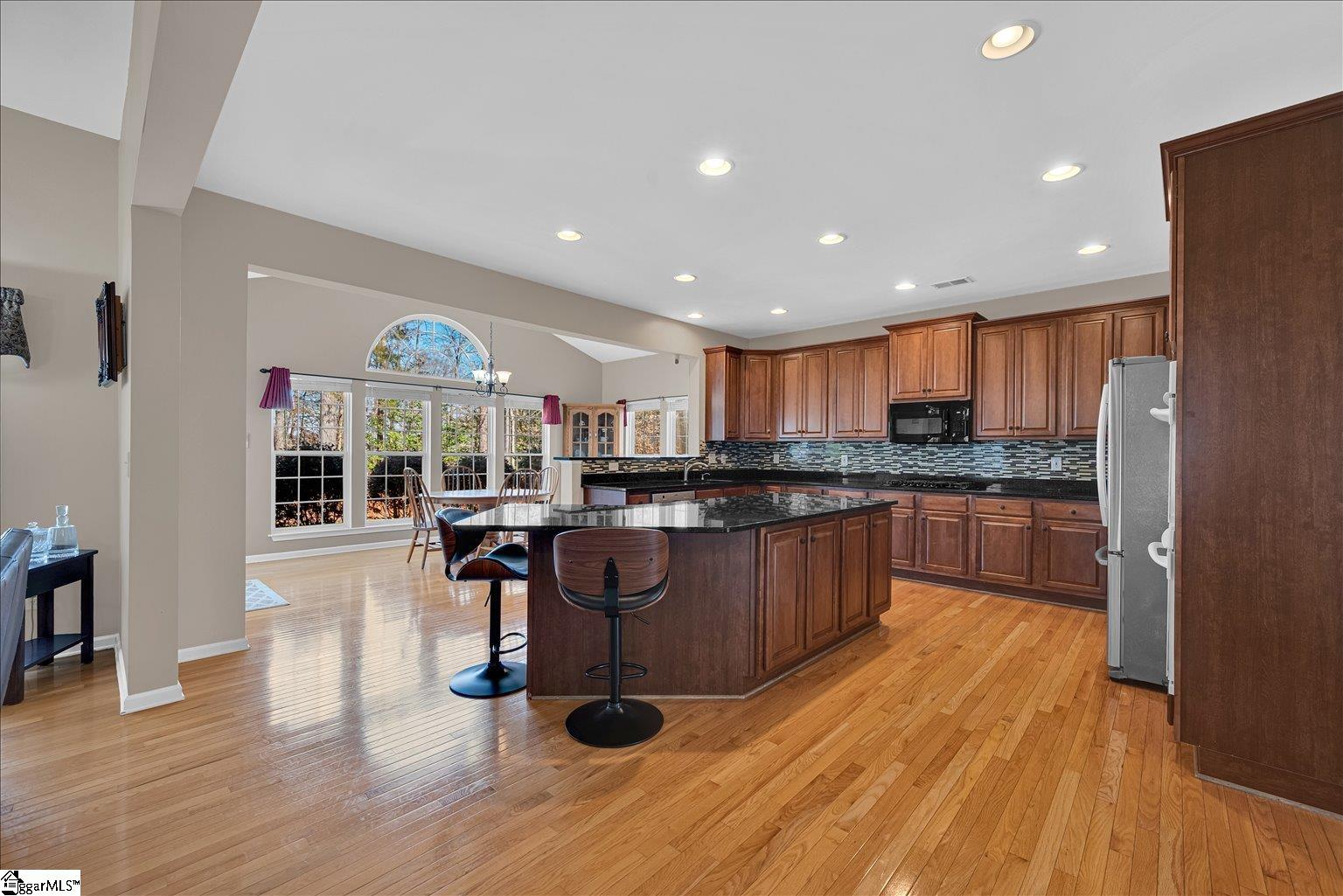 27 Waters Reach Lane