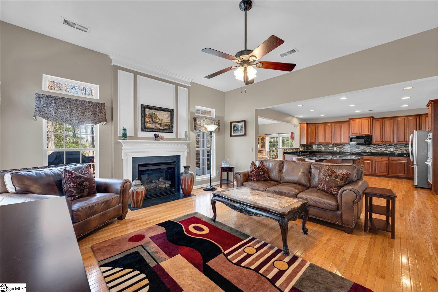 27 Waters Reach Lane