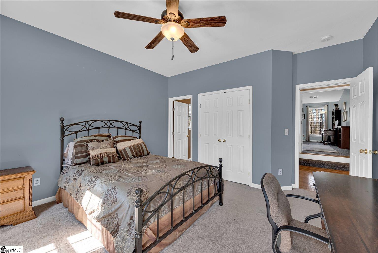 27 Waters Reach Lane