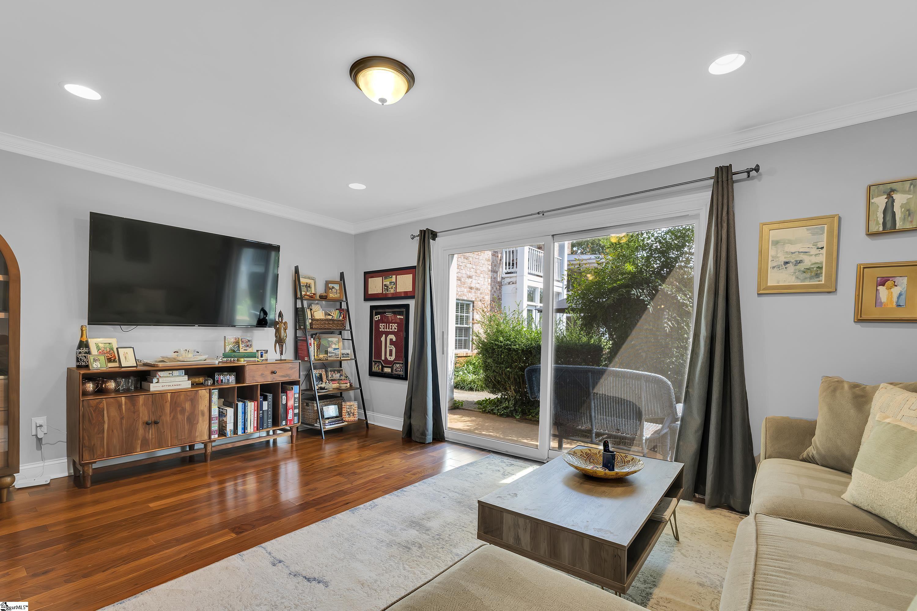 925 Cleveland Street Unit 115