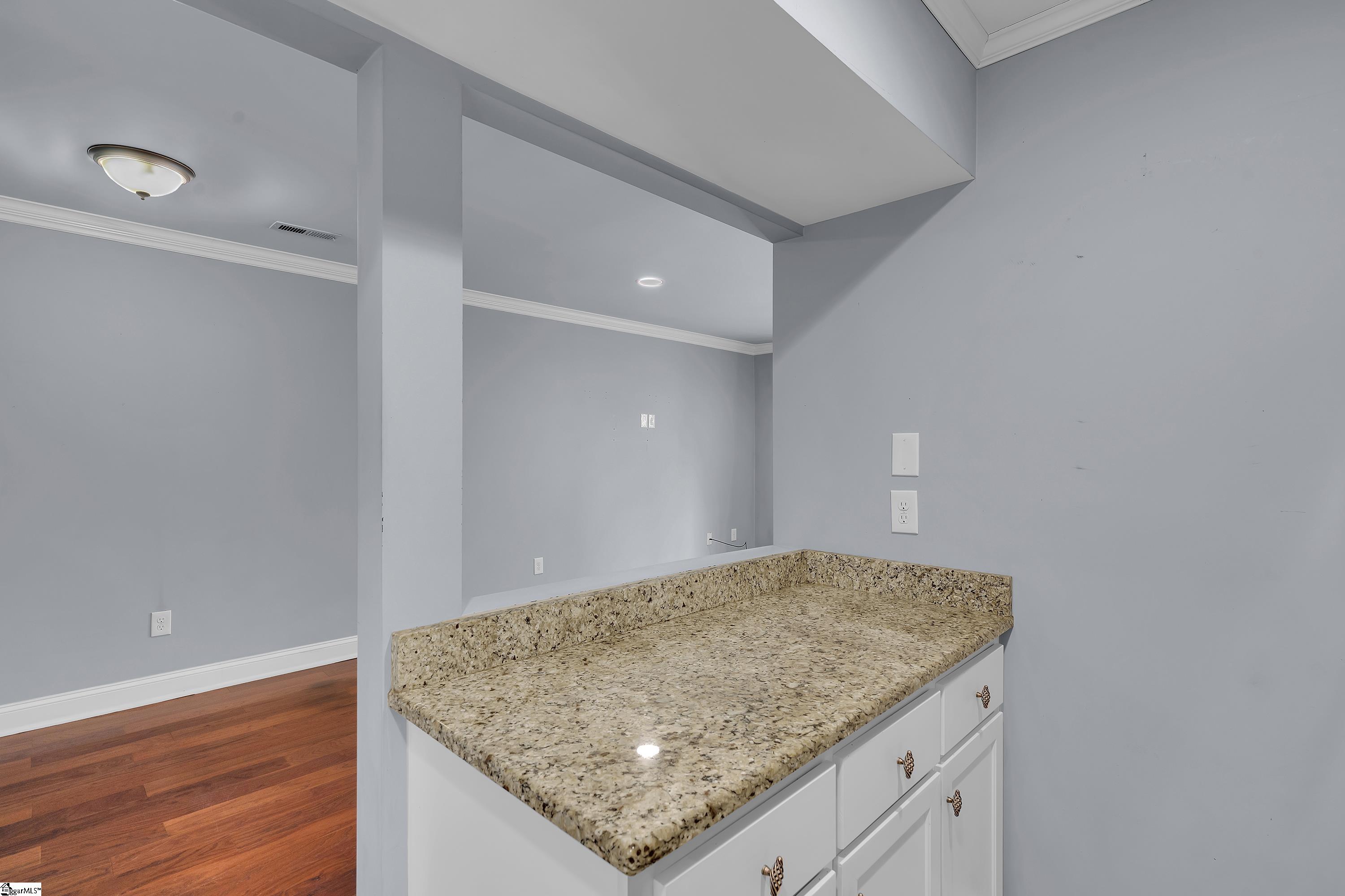 925 Cleveland Street Unit 115