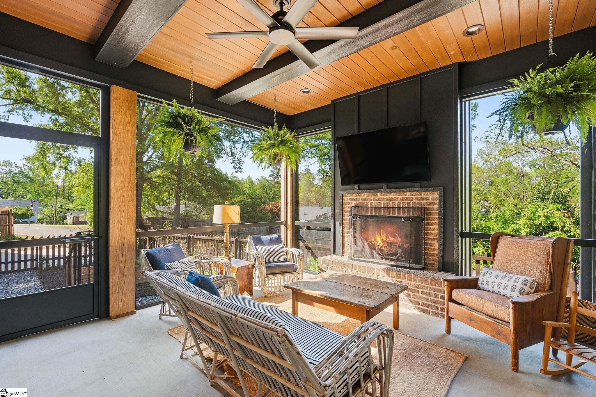 119 Columbia Circle