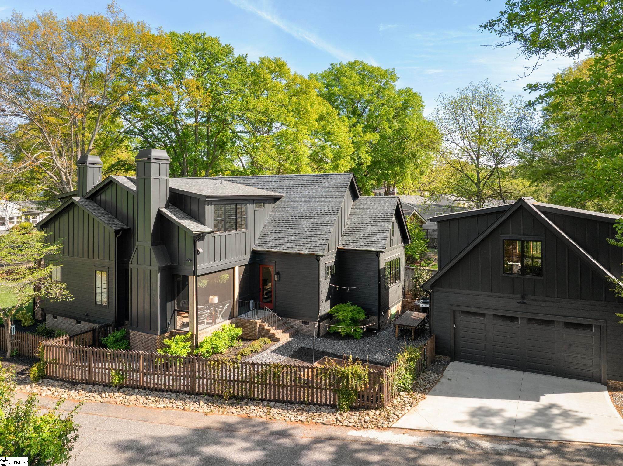 119 Columbia Circle