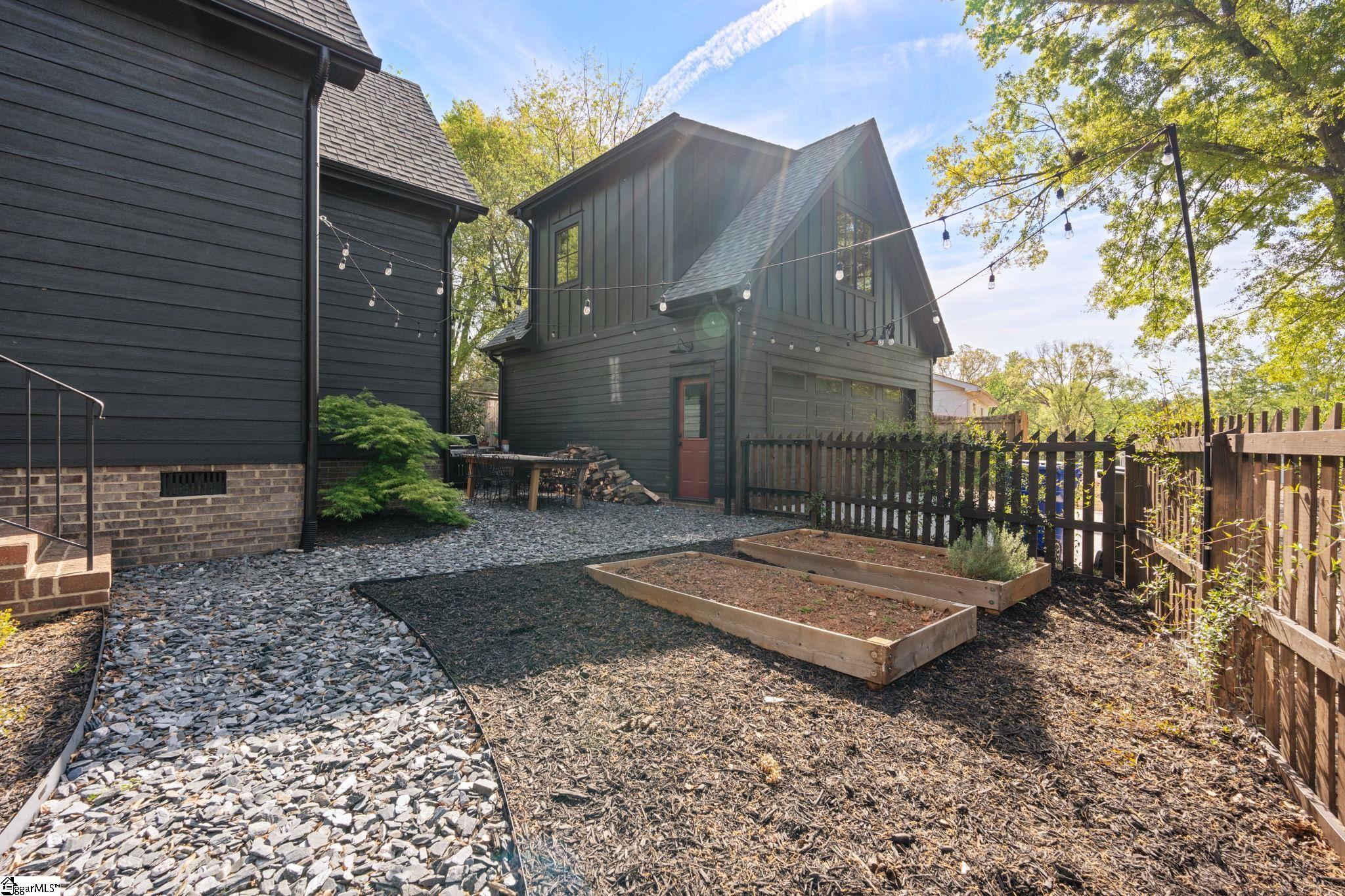 119 Columbia Circle