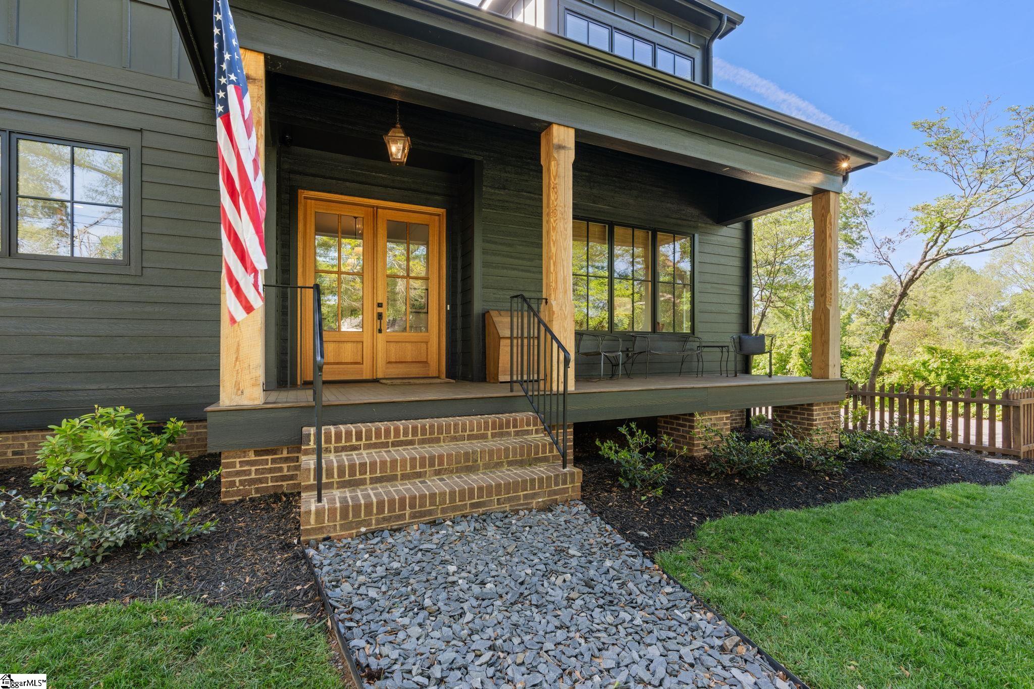 119 Columbia Circle