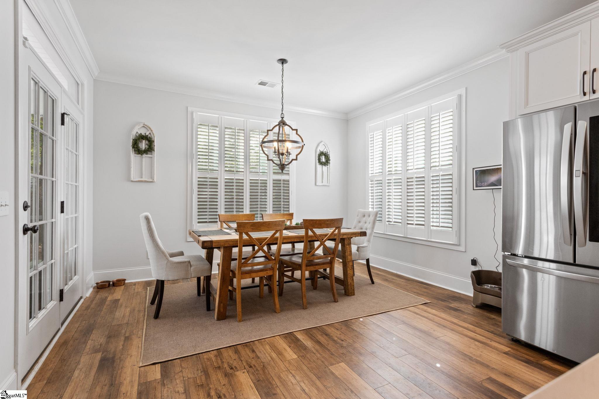 504 Forest Edge Court