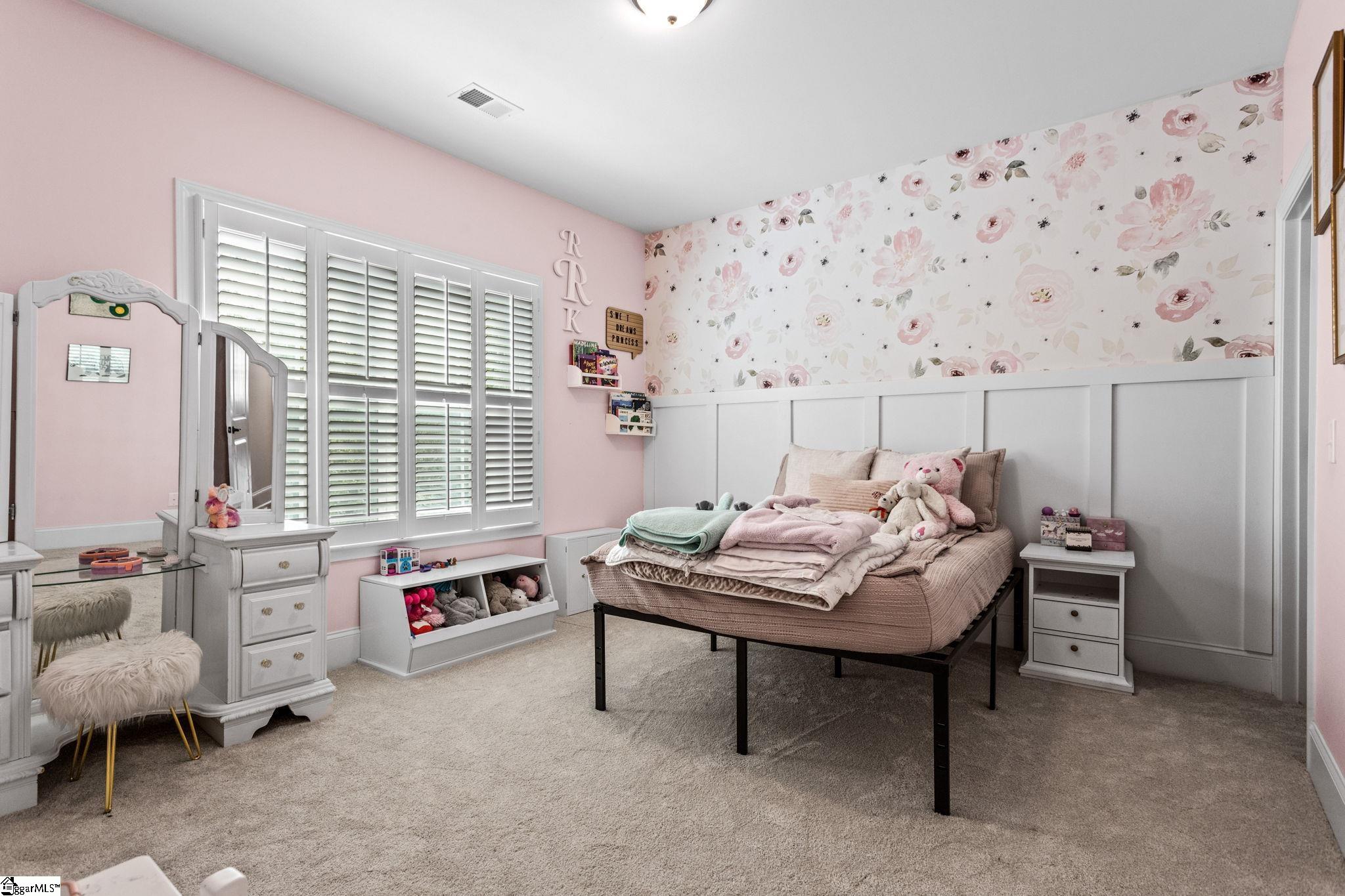 504 Forest Edge Court