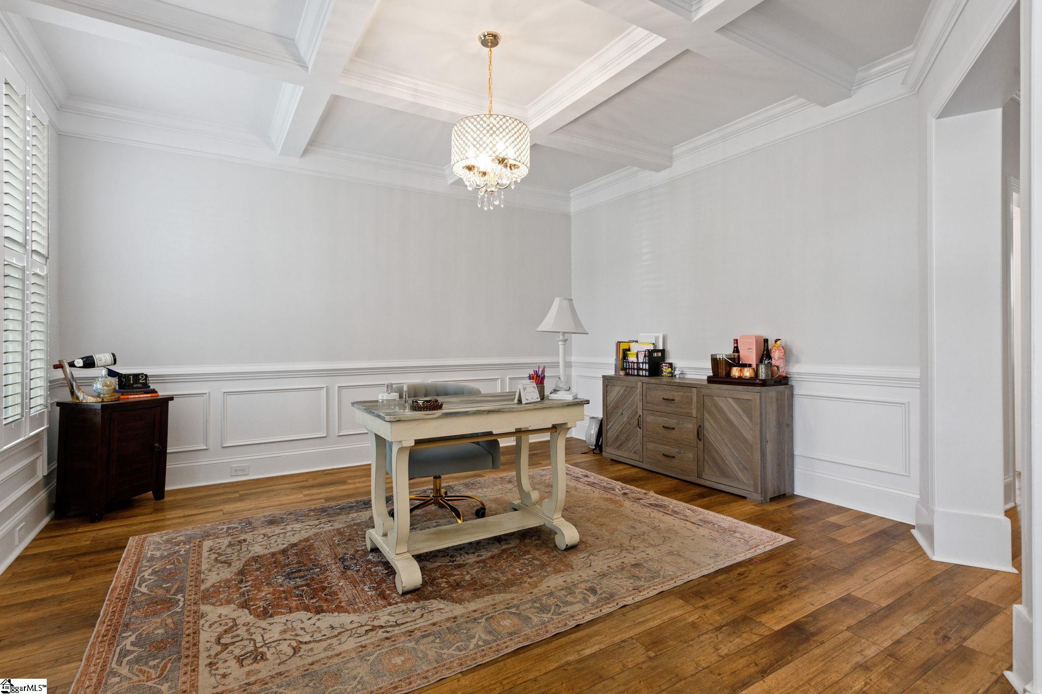 504 Forest Edge Court
