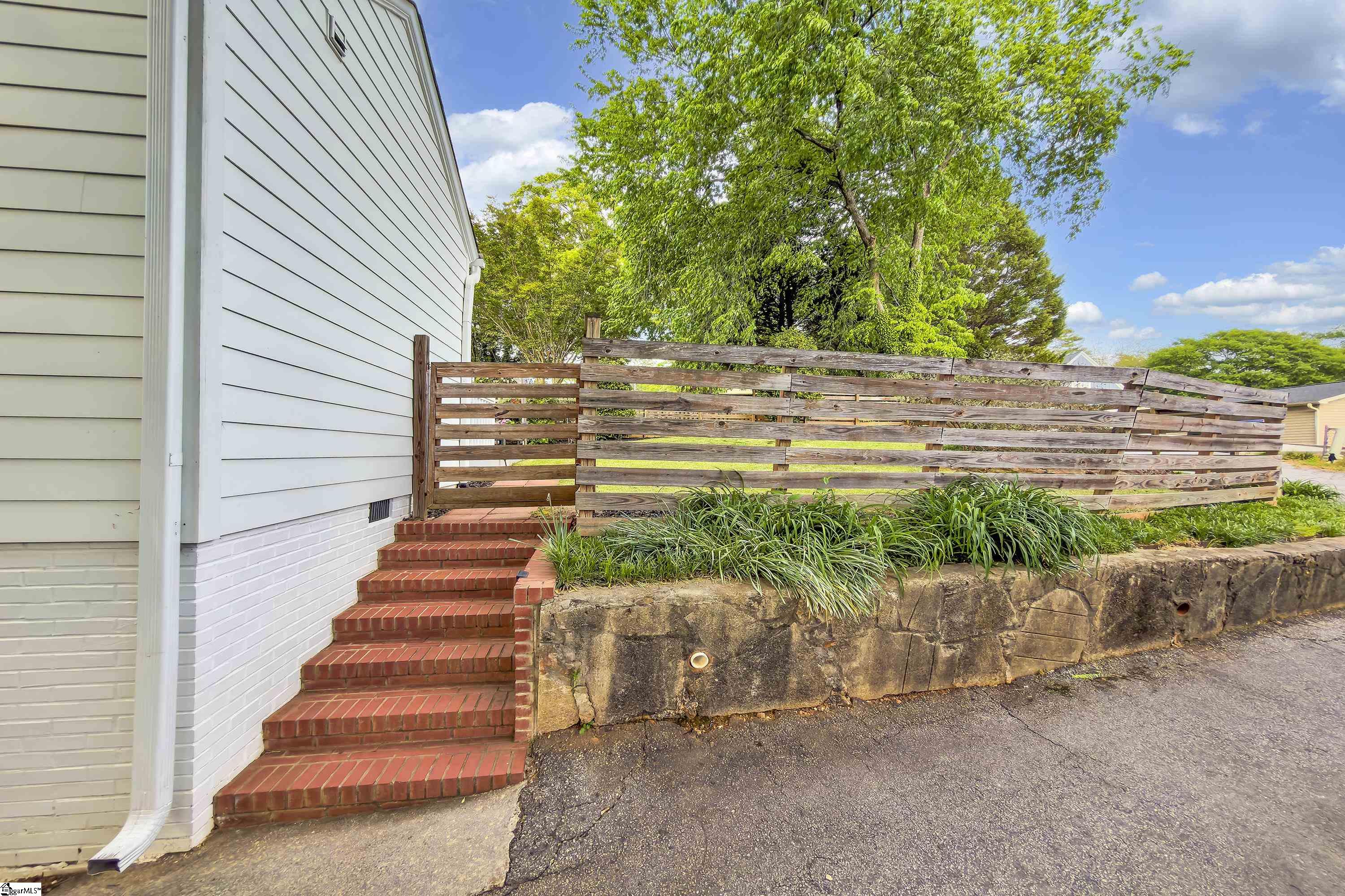 309 Melville Avenue