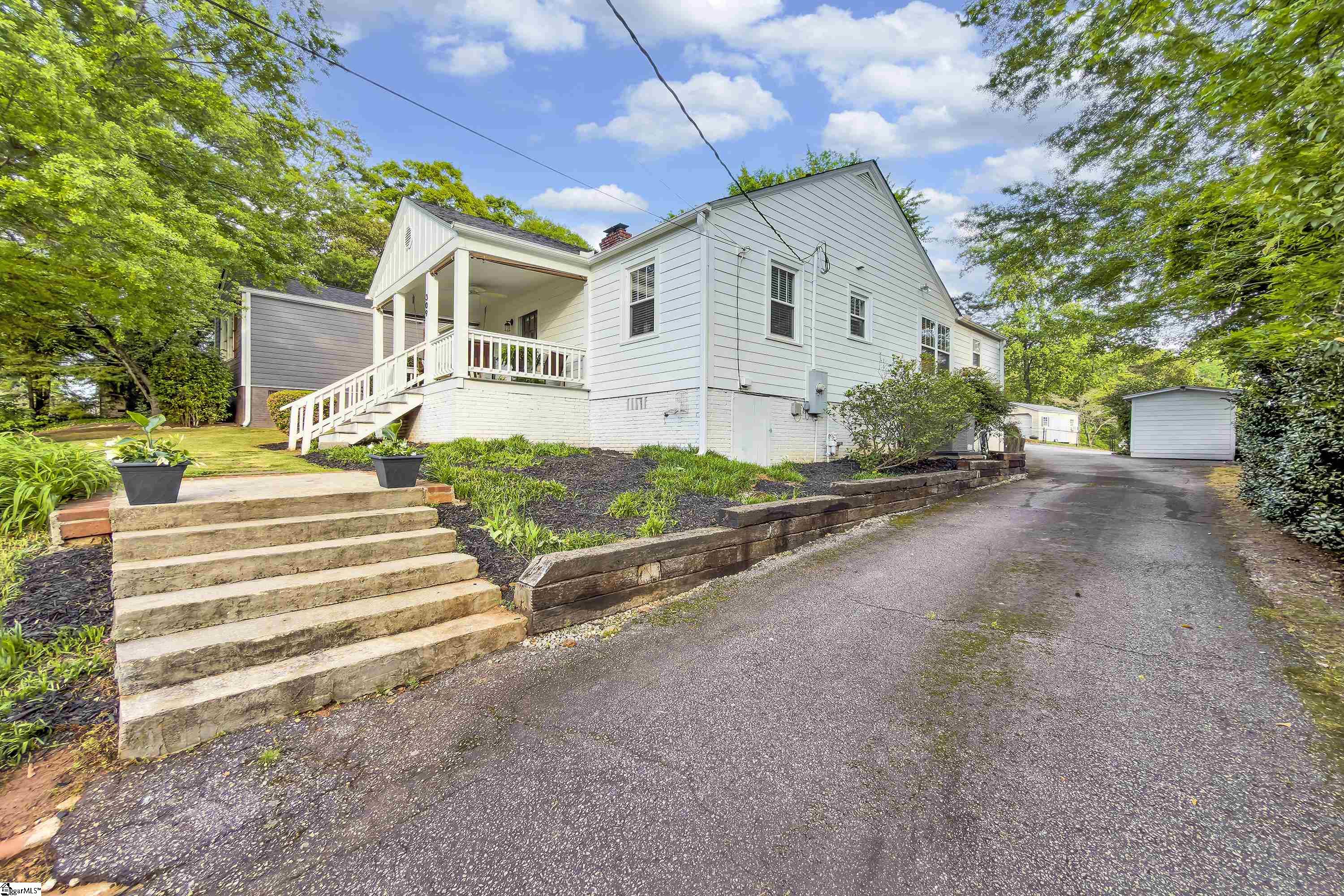 309 Melville Avenue