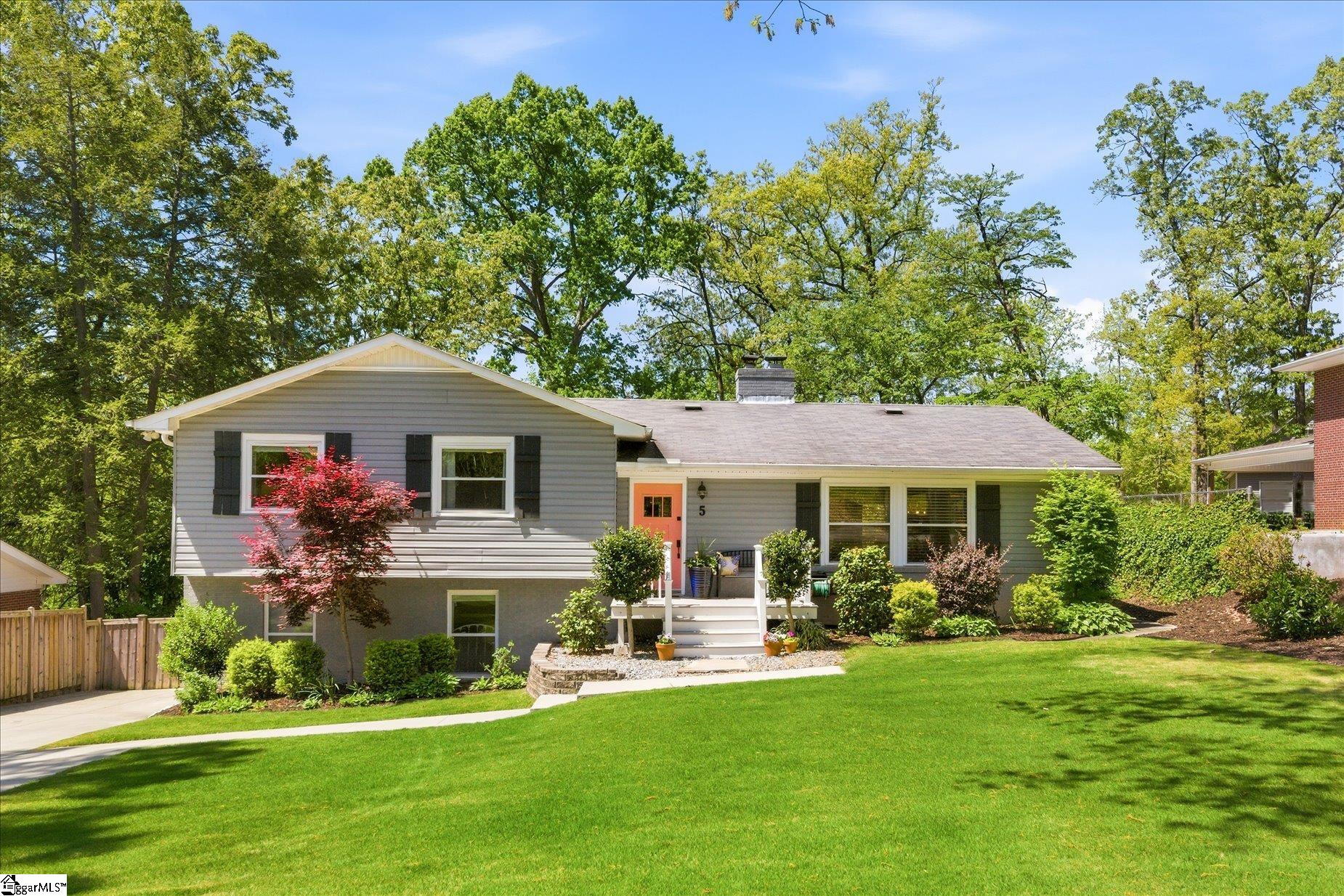 5 Lockwood Avenue