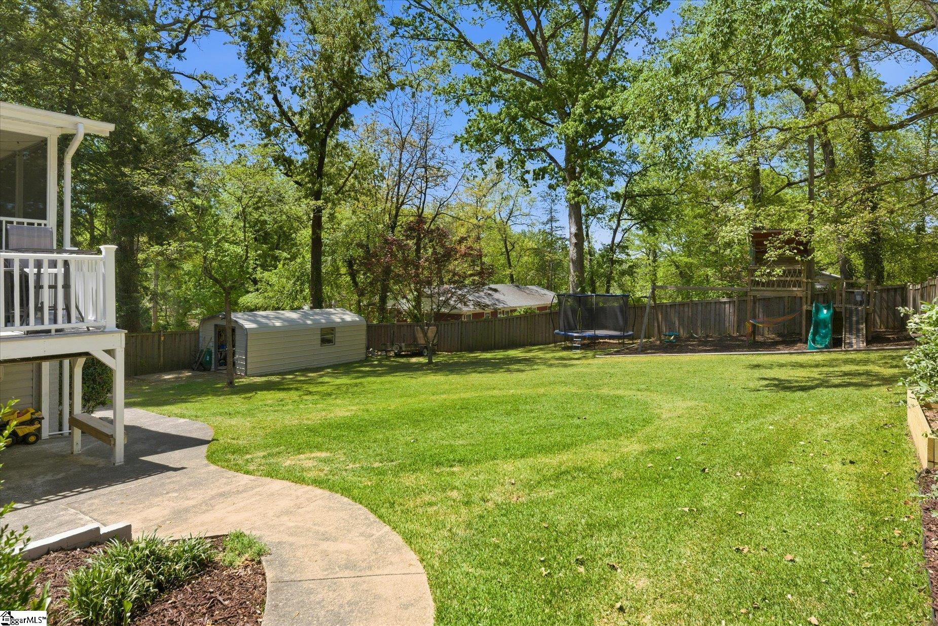 5 Lockwood Avenue