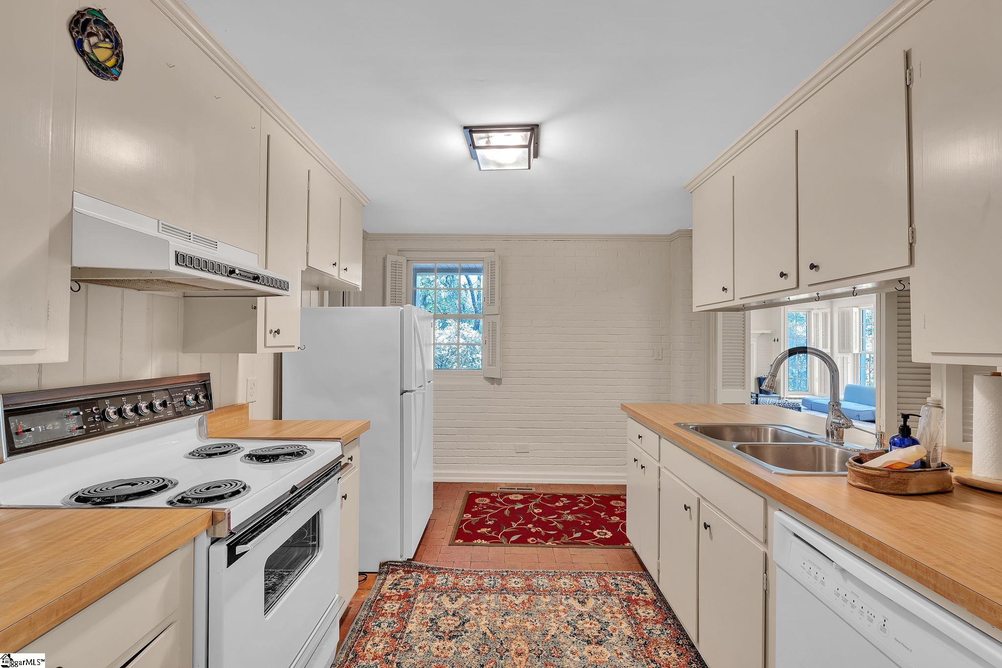 644 Altamont Road