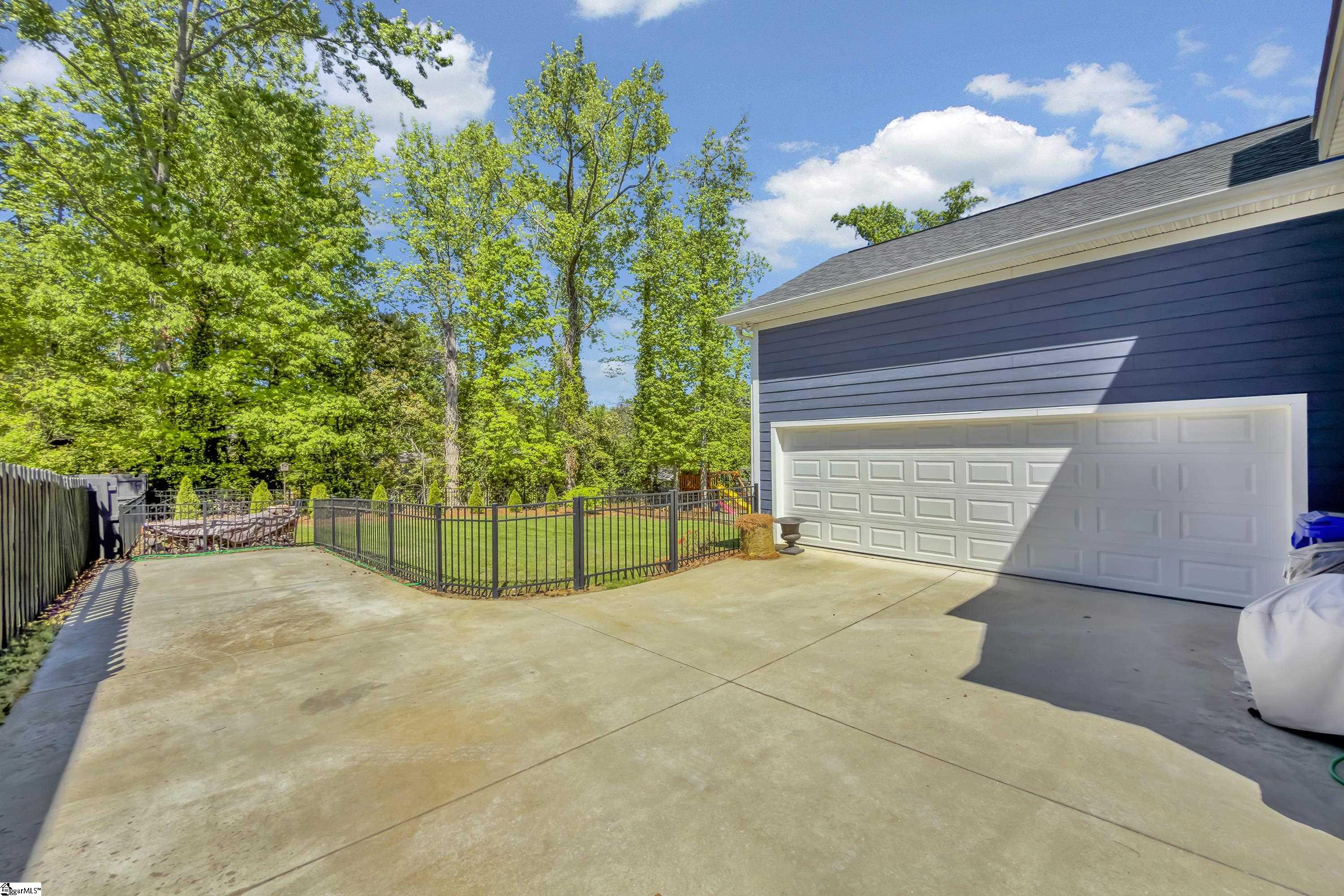 23 Highcroft Court