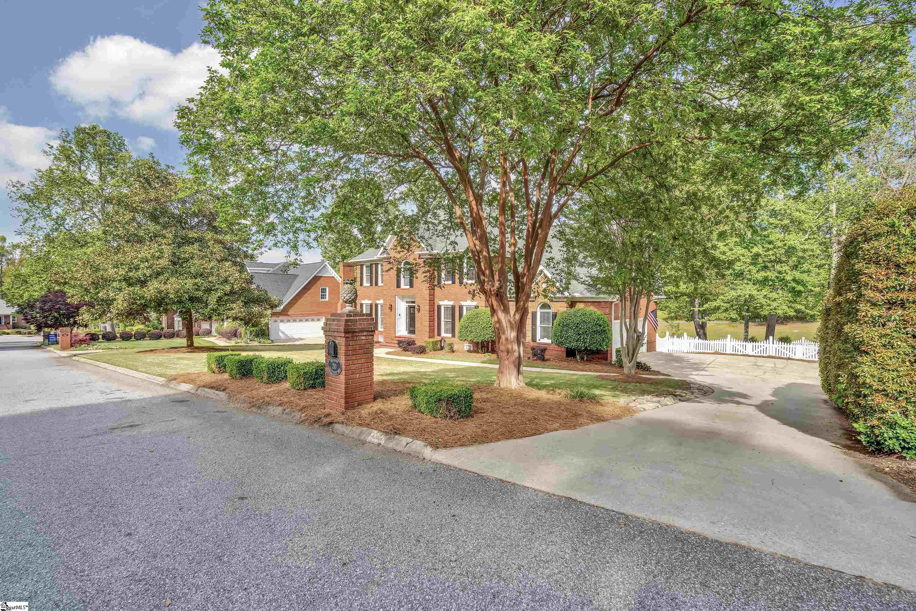 210 Ledgewood Way