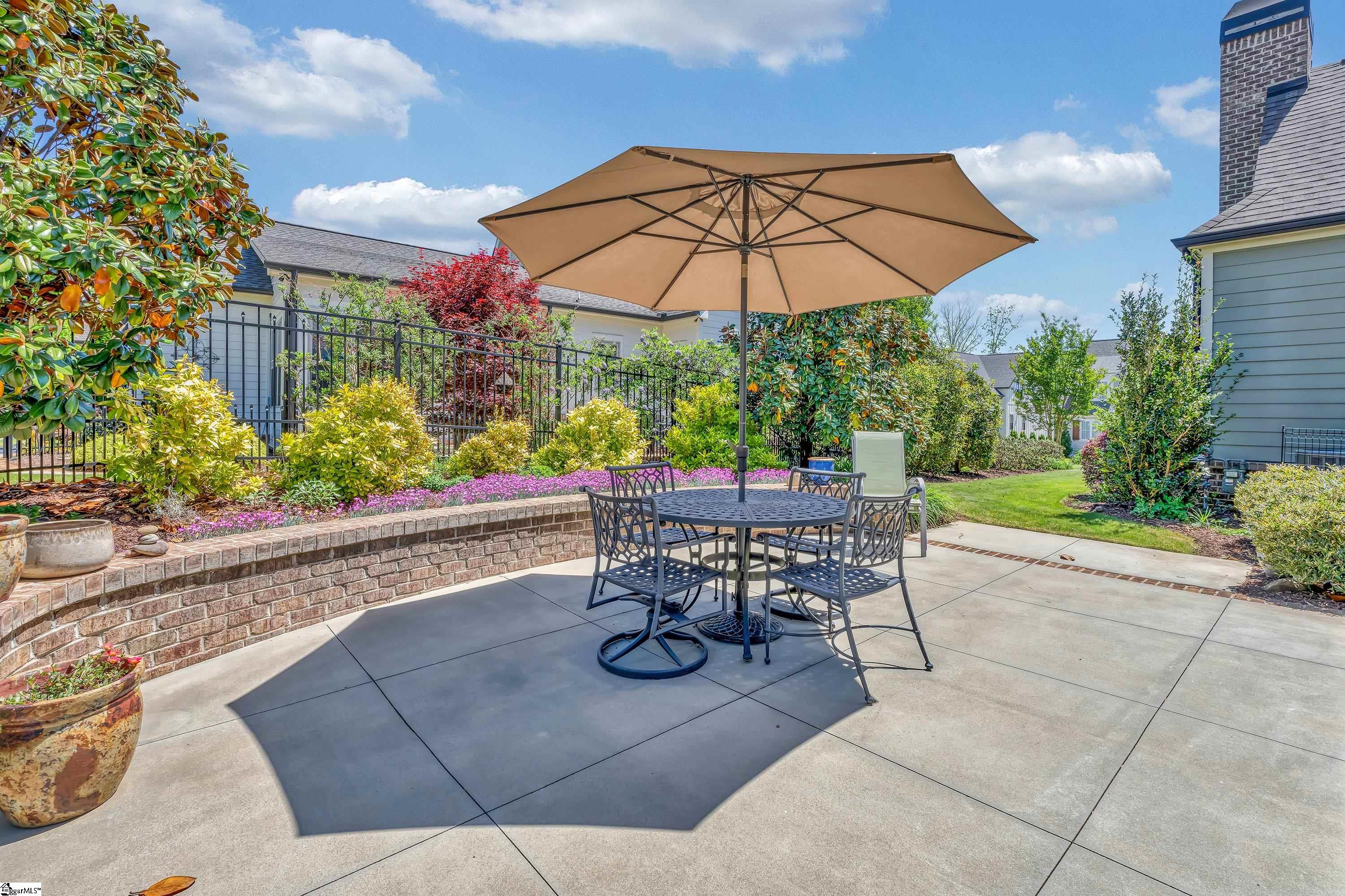 14 Adulas Drive