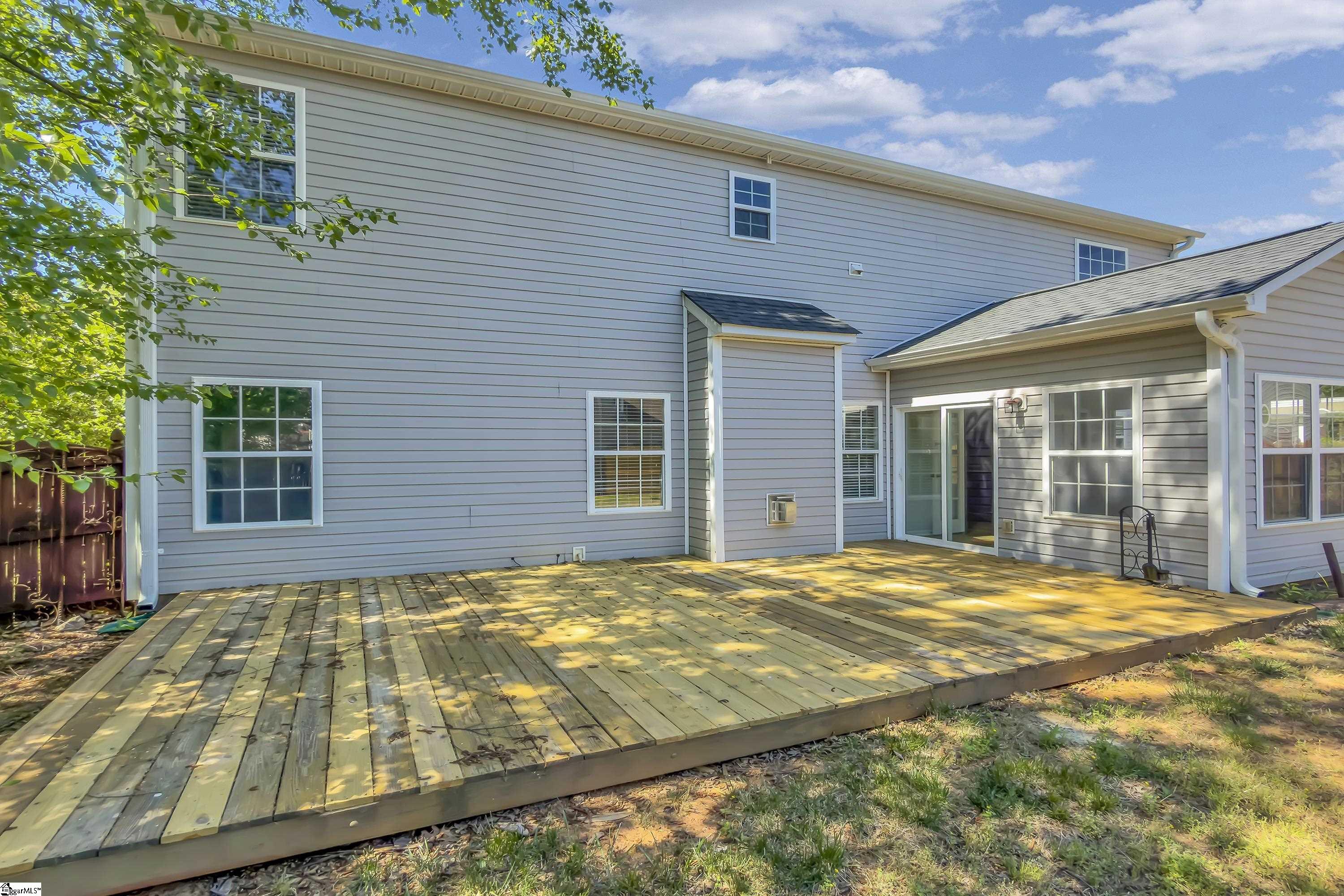 1 Meadowrise Lane