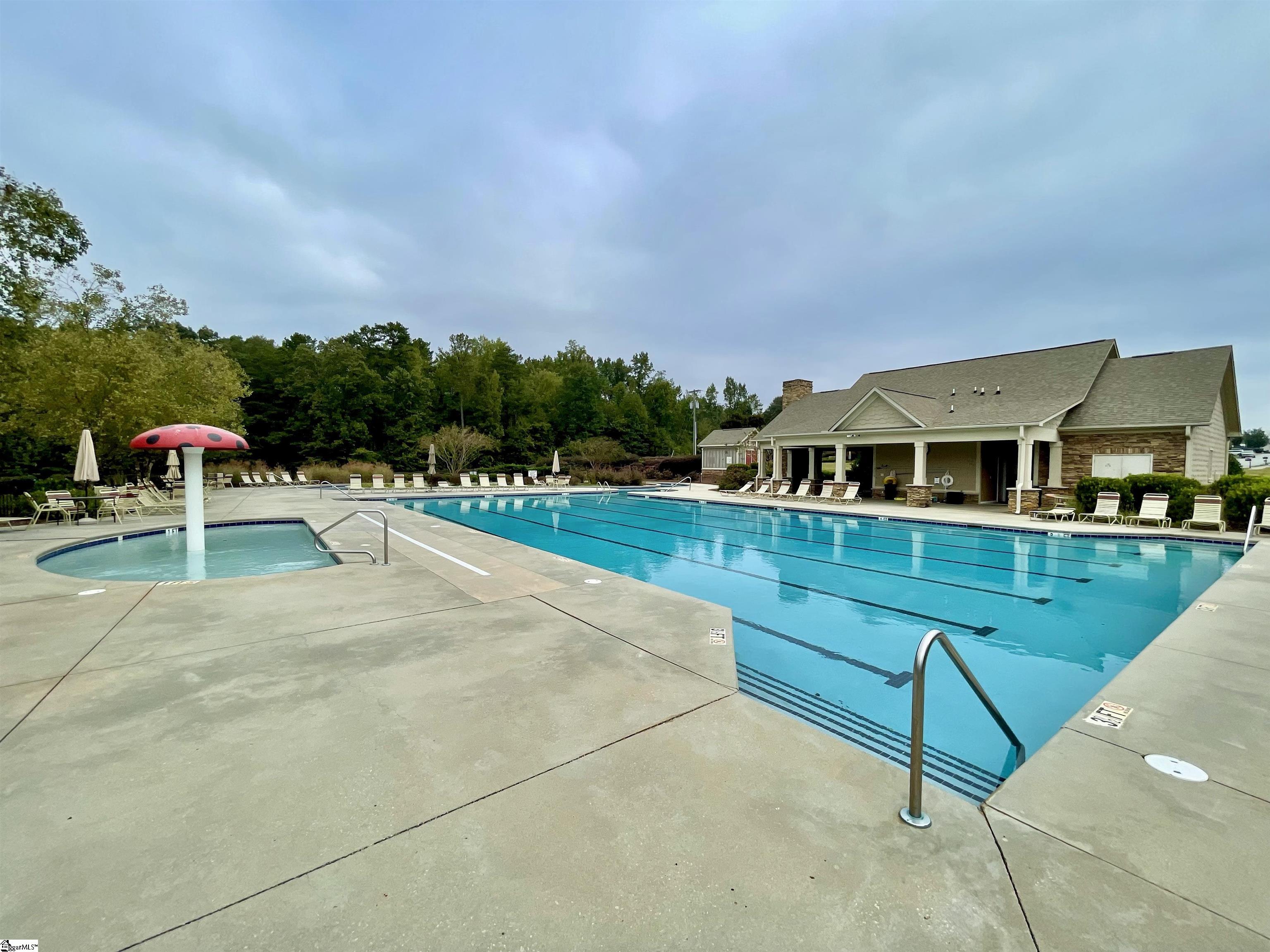 1 Meadowrise Lane
