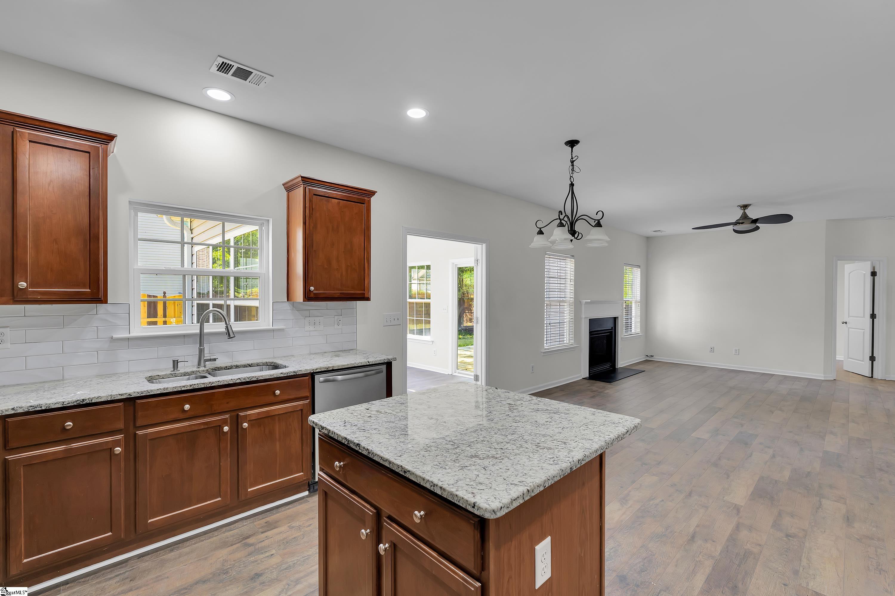 1 Meadowrise Lane