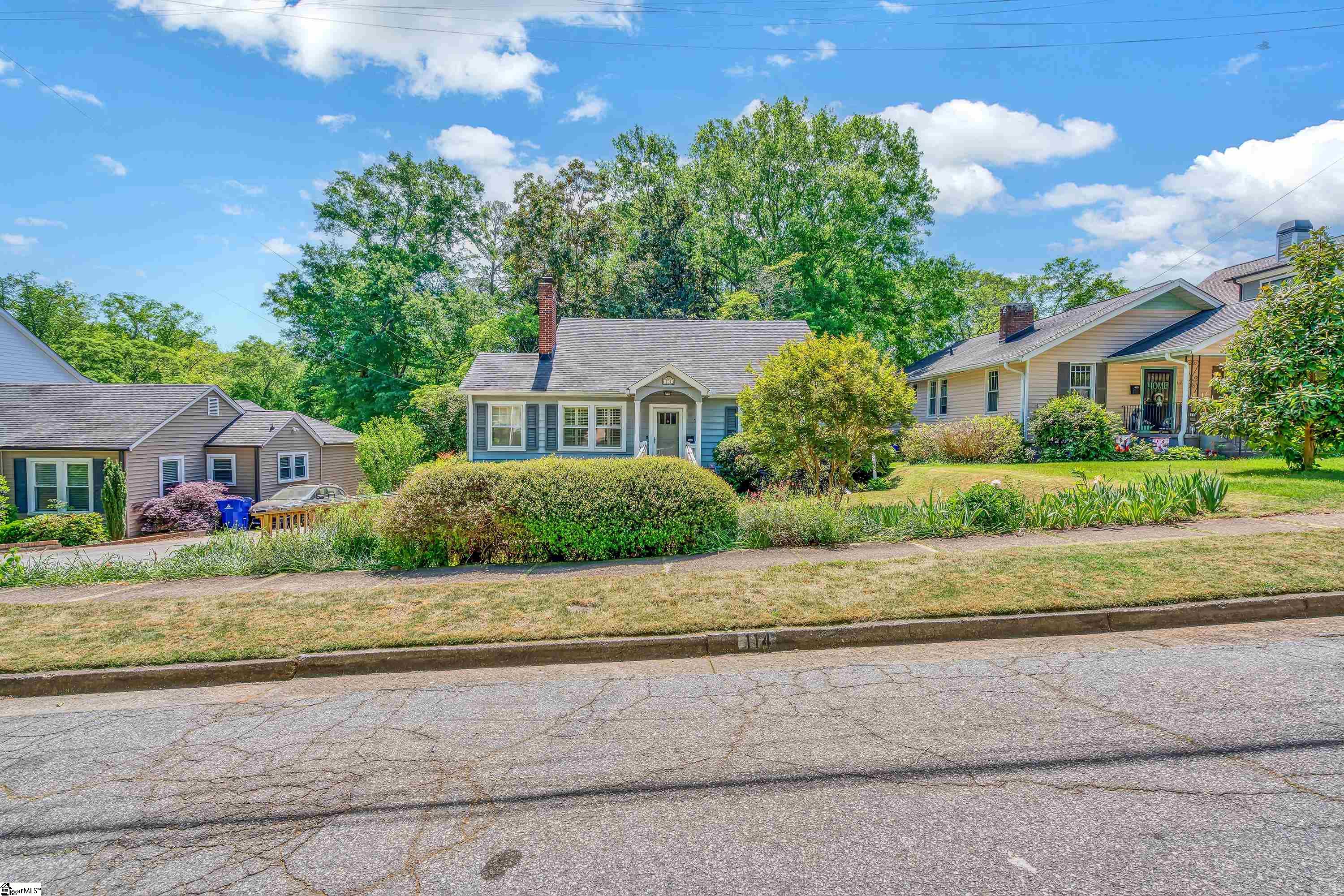 114 E Augusta Place