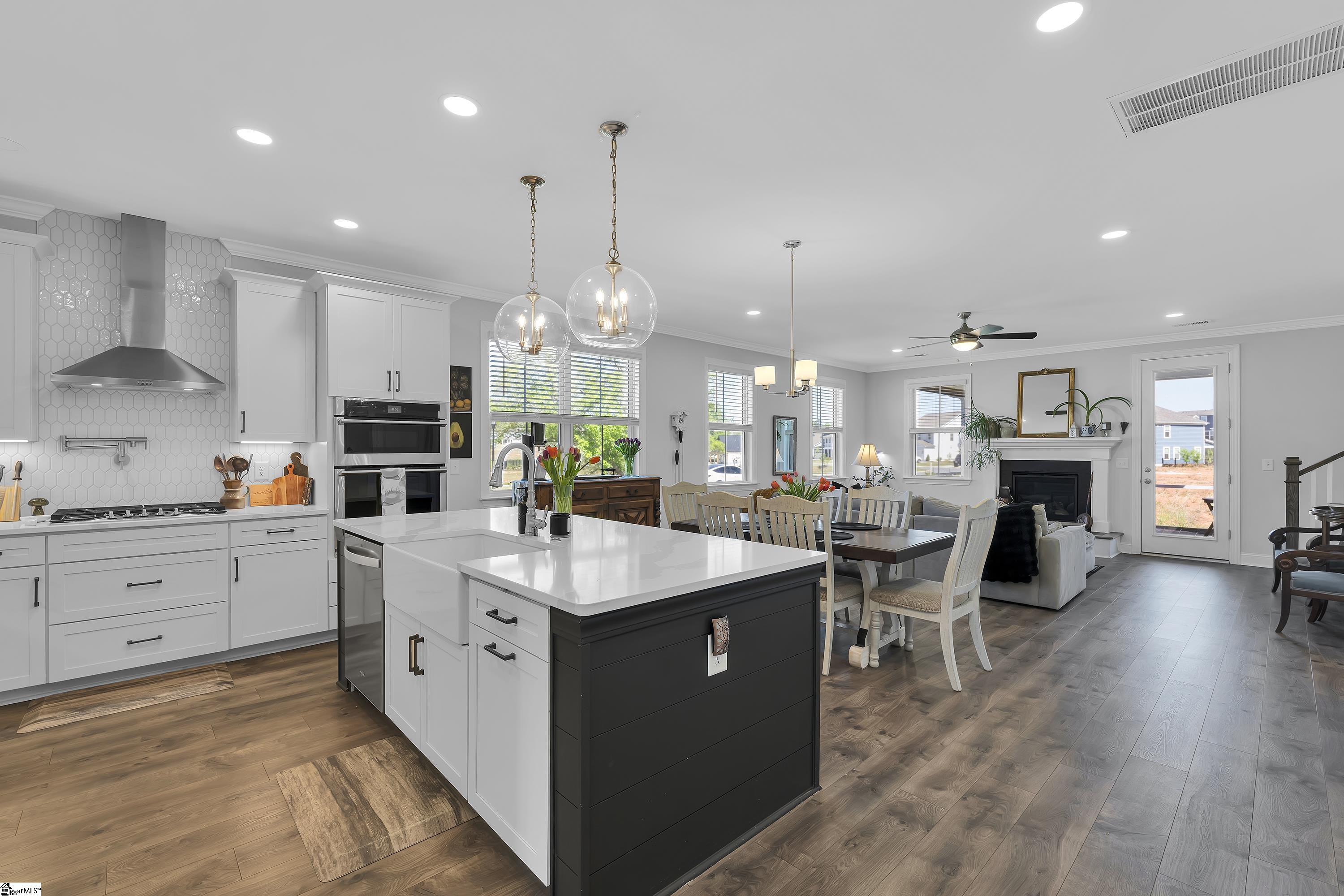 345 Encampment Boulevard