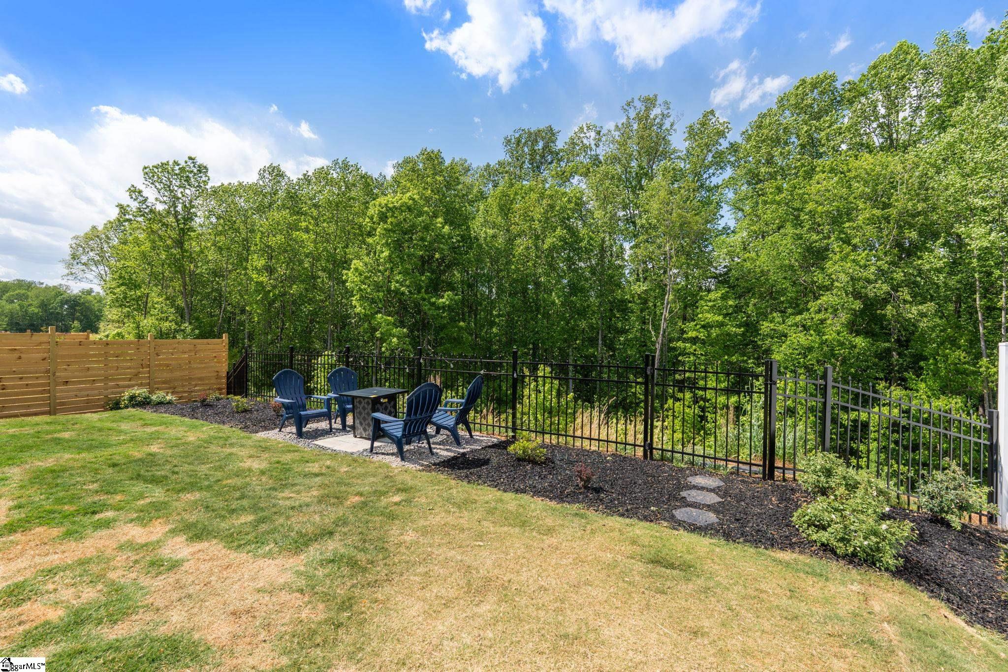 1538 Honeybee Lane