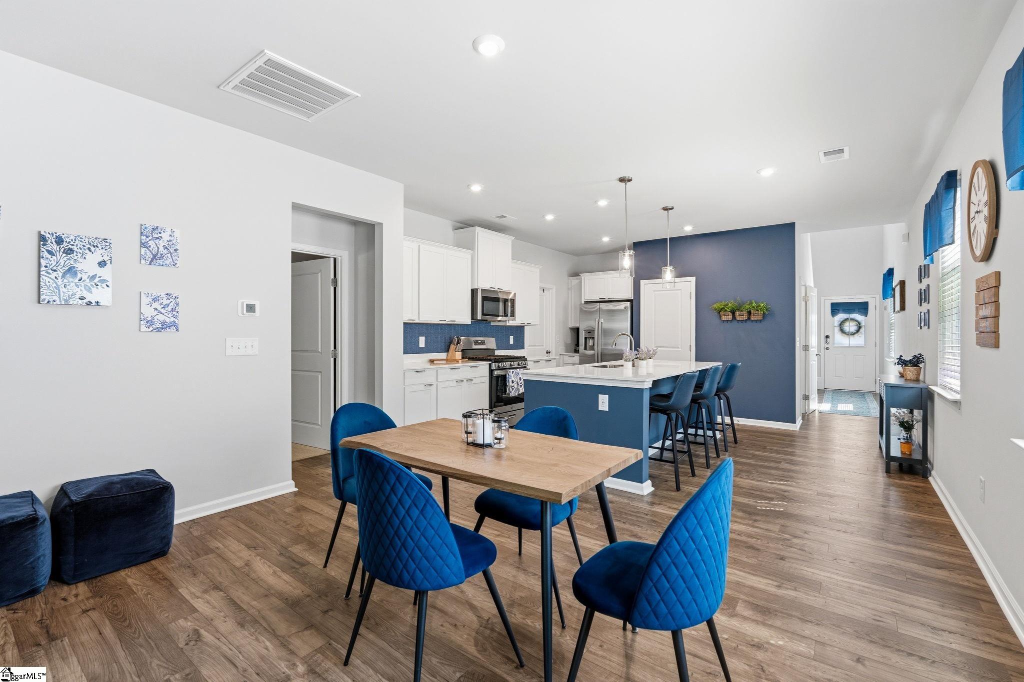 1538 Honeybee Lane