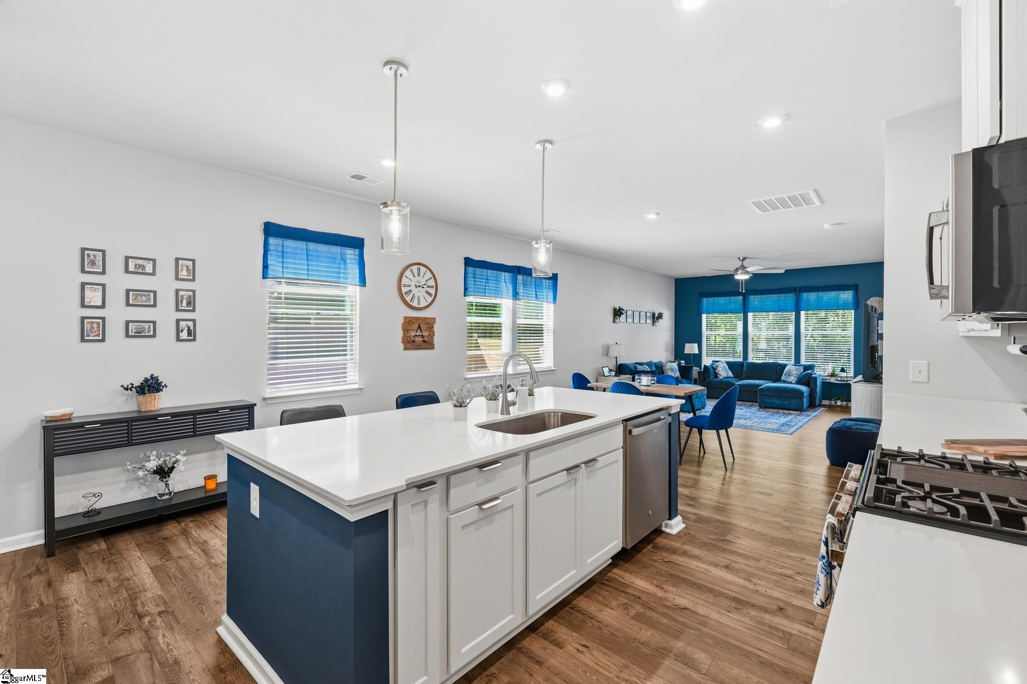1538 Honeybee Lane