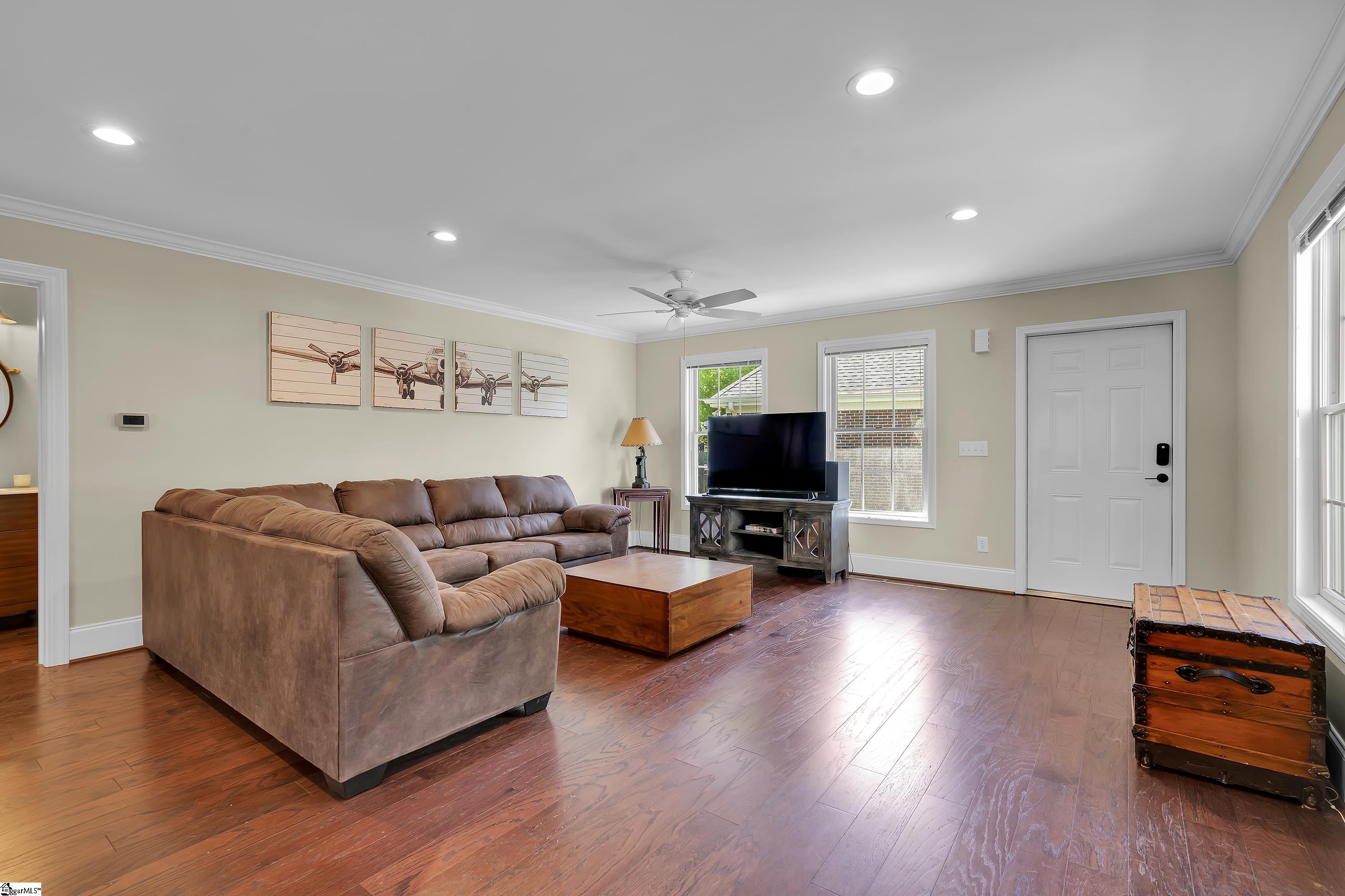 212 Sun Garden Court