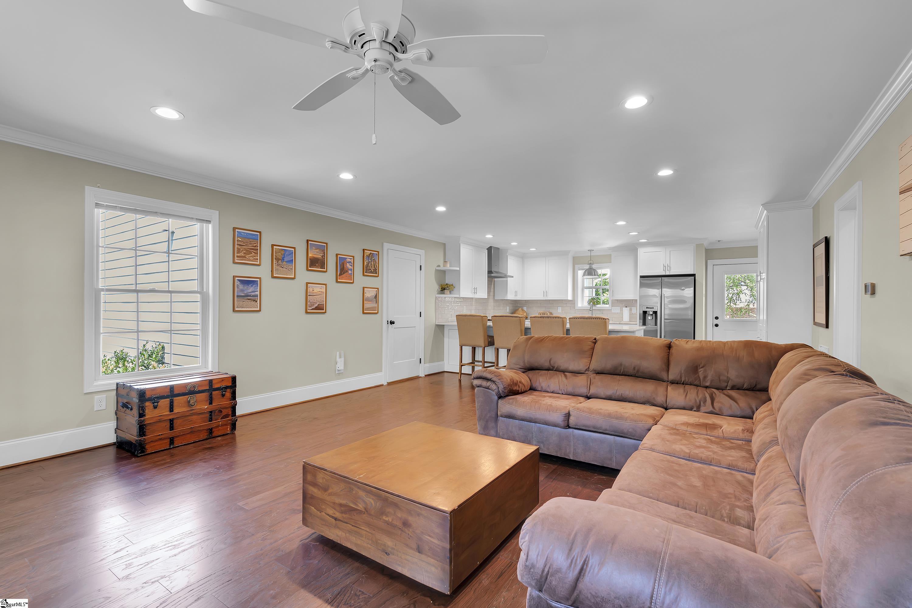 212 Sun Garden Court