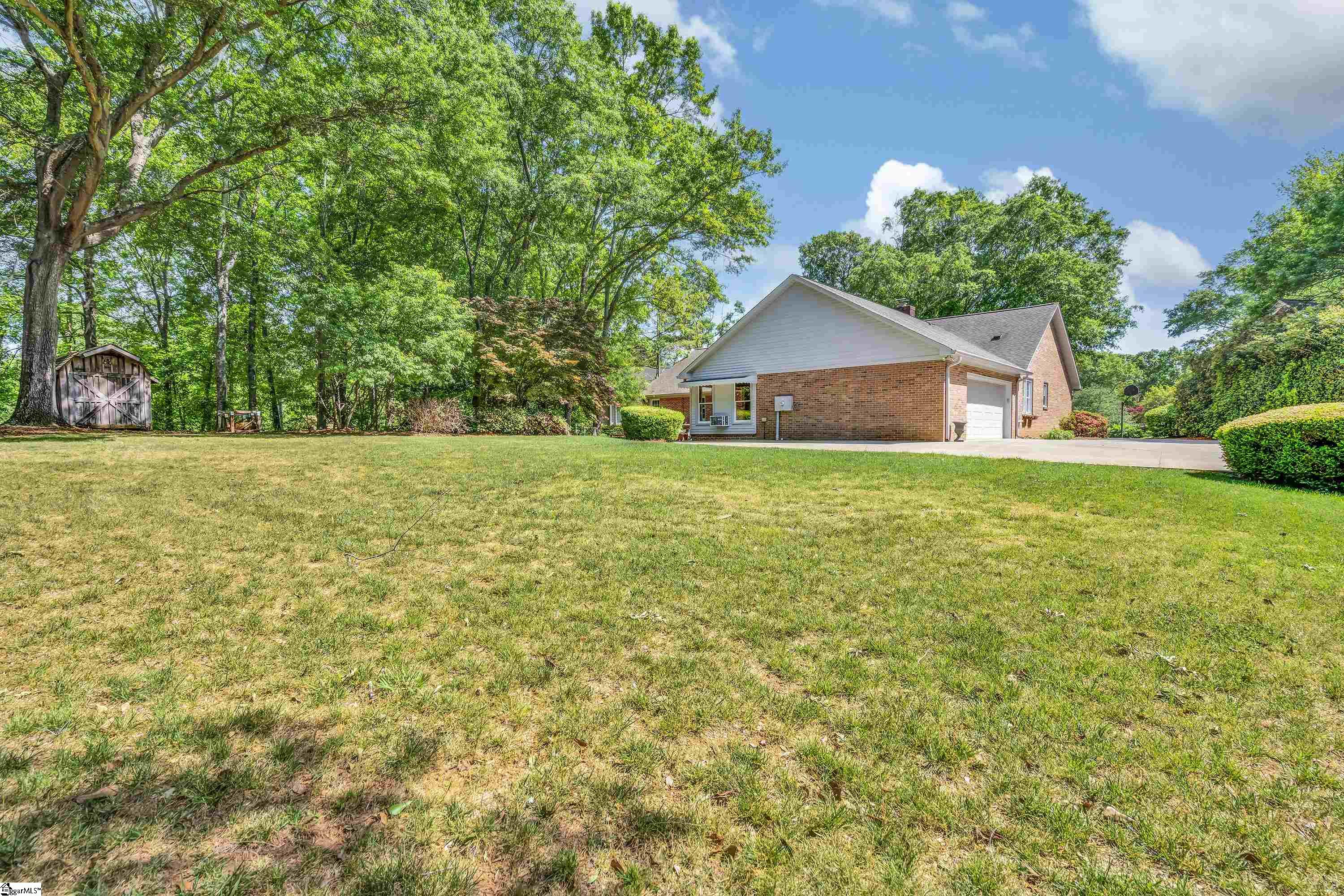 106 N Lady Slipper Lane