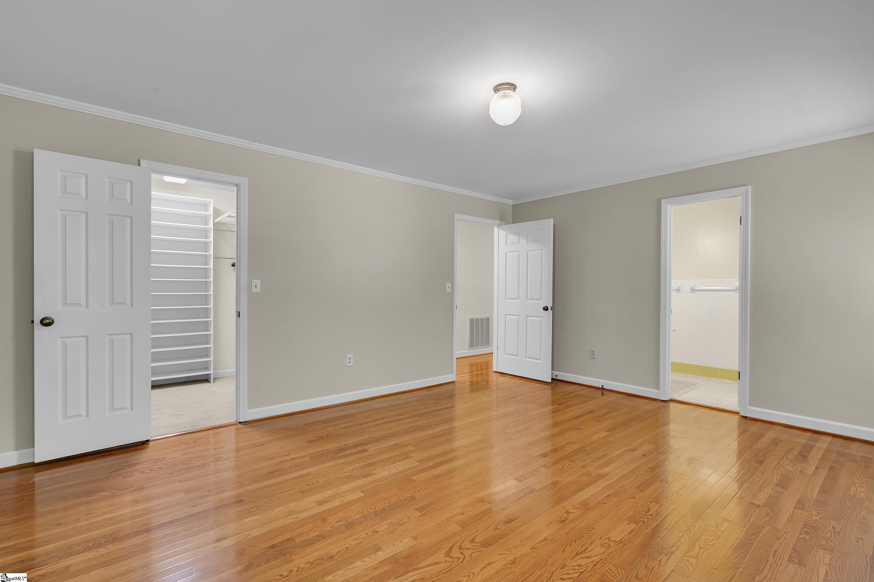 106 N Lady Slipper Lane