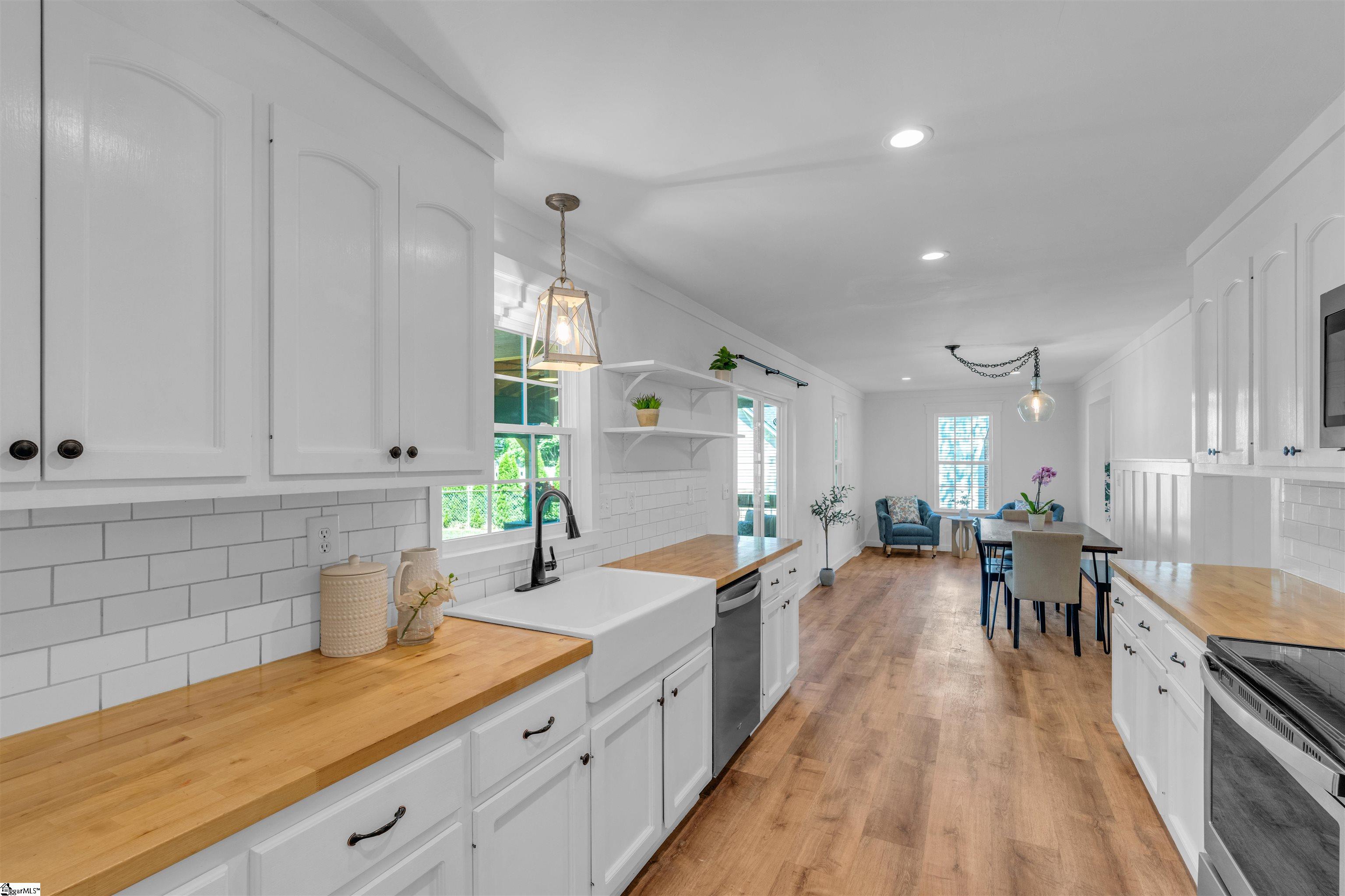206 Spring View Lane