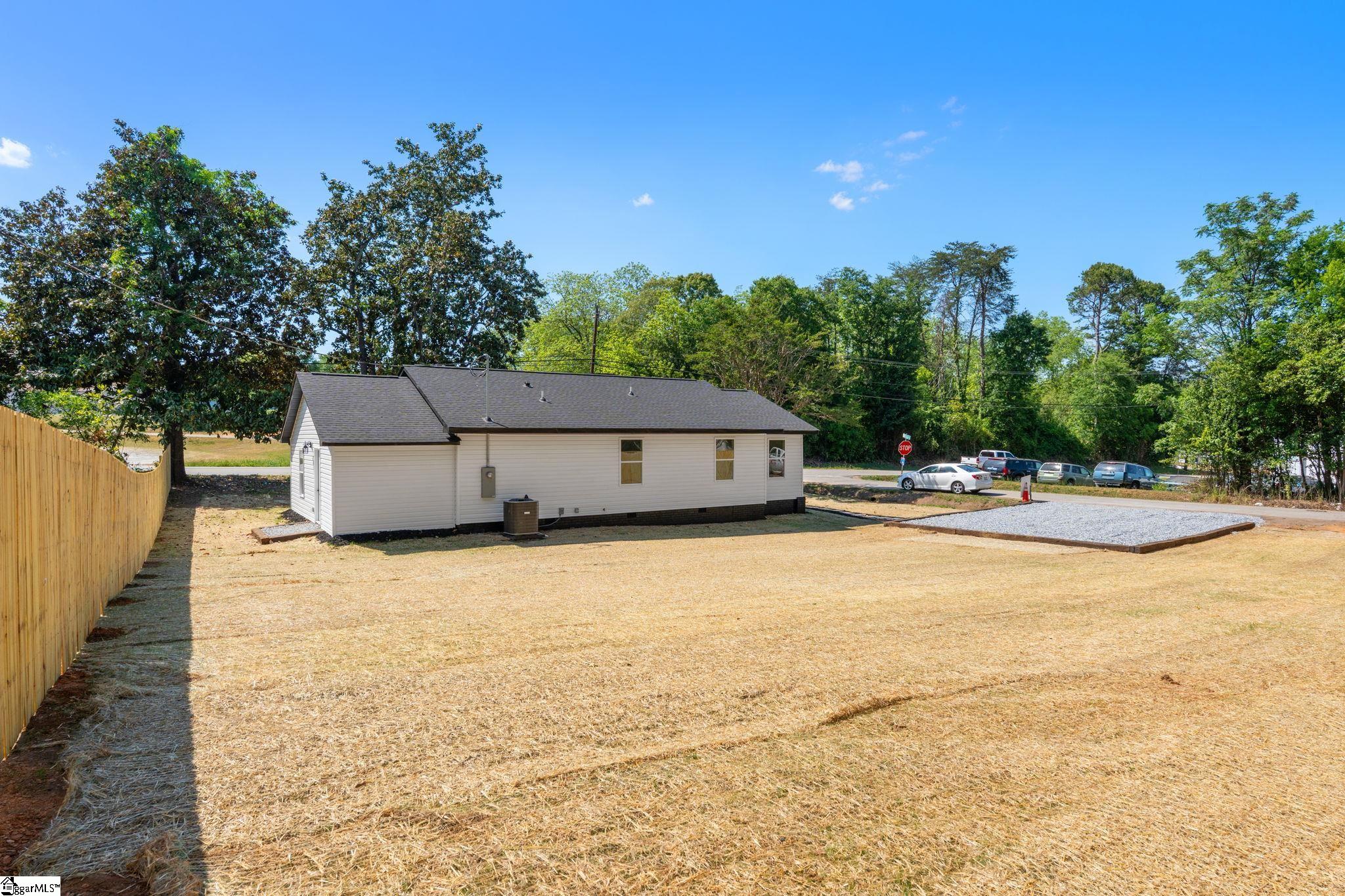 7527 Mapleleaf Drive