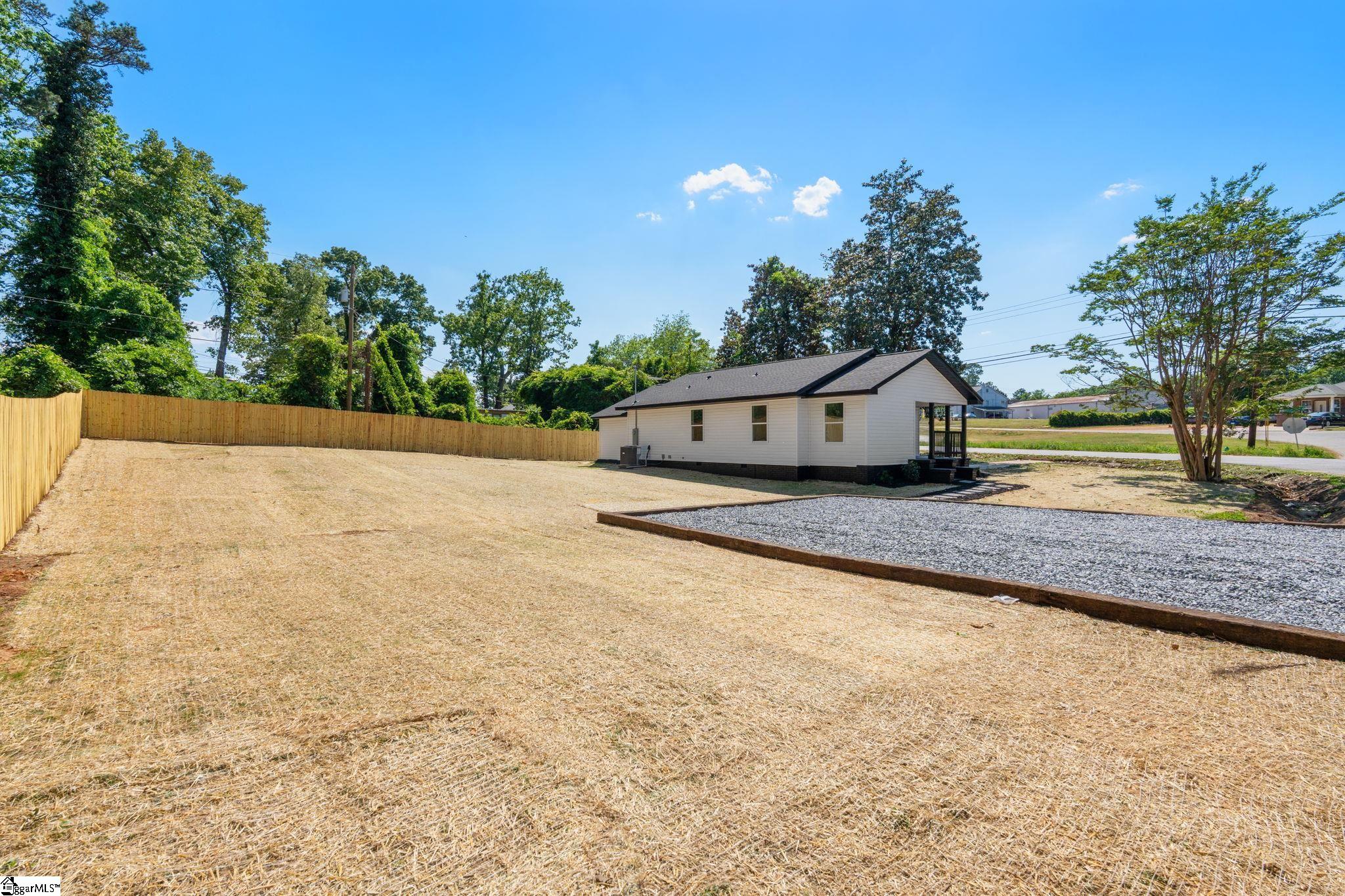7527 Mapleleaf Drive